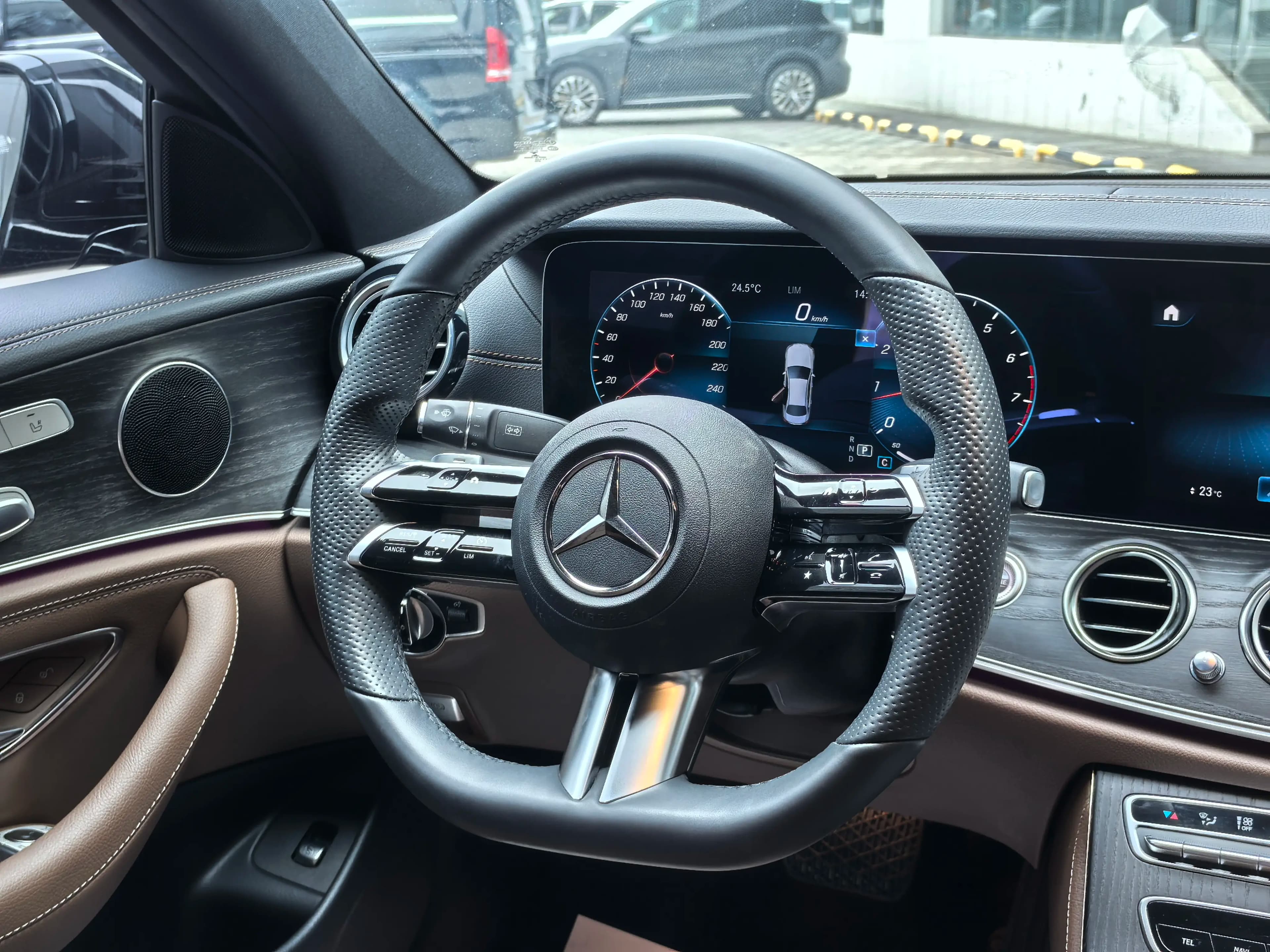 Mercedes-Benz E-Class 2022 г. 29060 км. — фото 21
