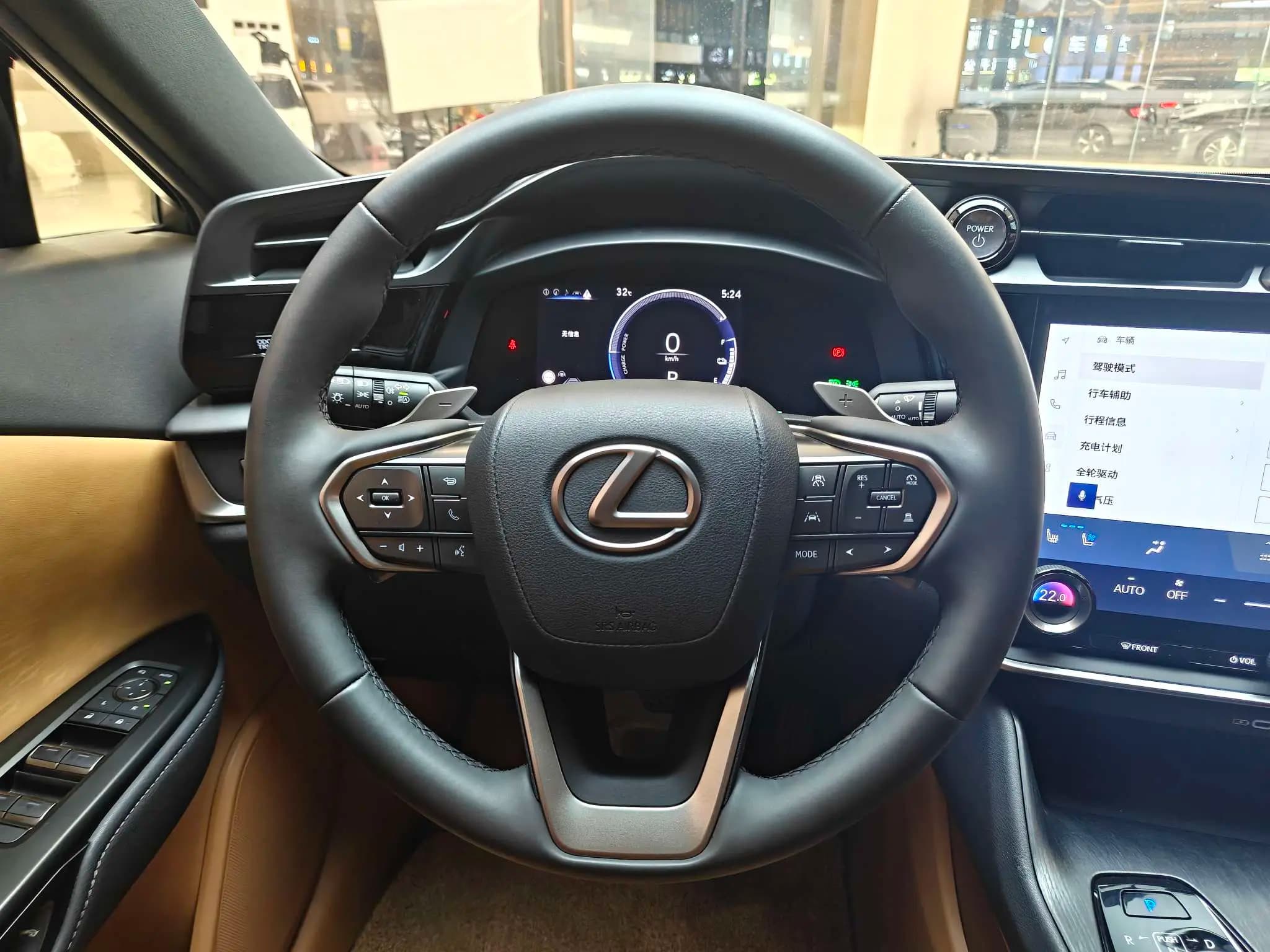 Lexus RZ 2023 г. 34089 км. — фото 8