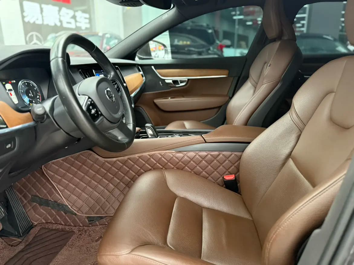 Volvo S90 2021 г. 77118 км. — фото 13