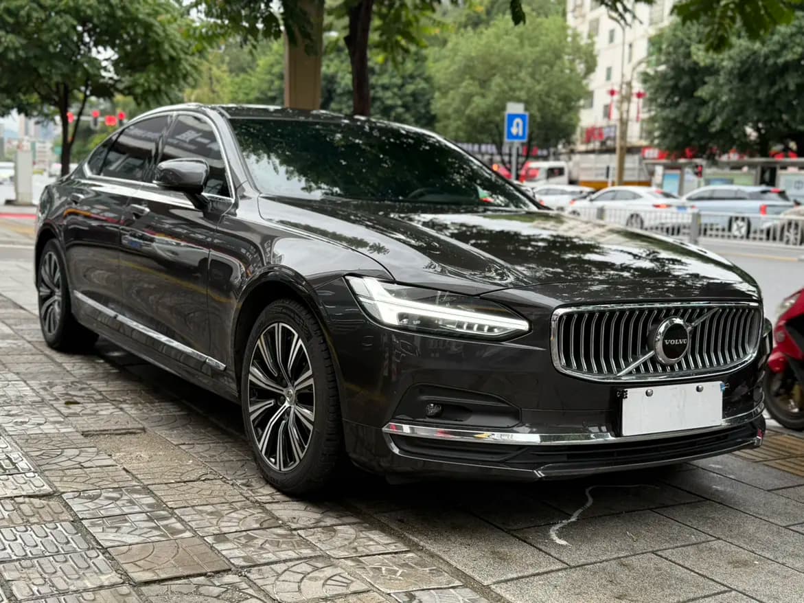Volvo S90 2021 г. 77118 км. — фото 3