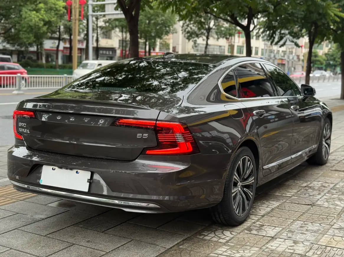 Volvo S90 2021 г. 77118 км. — фото 6