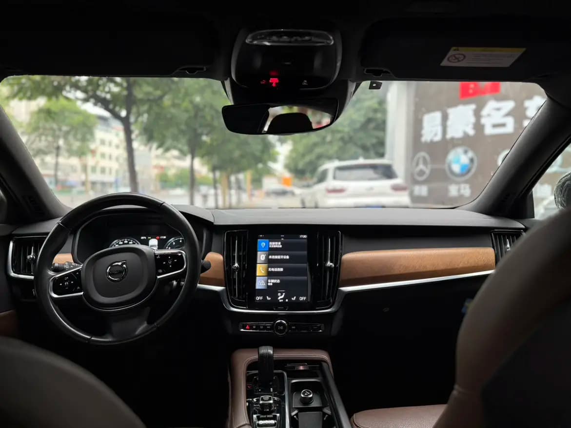 Volvo S90 2021 г. 77118 км. — фото 10