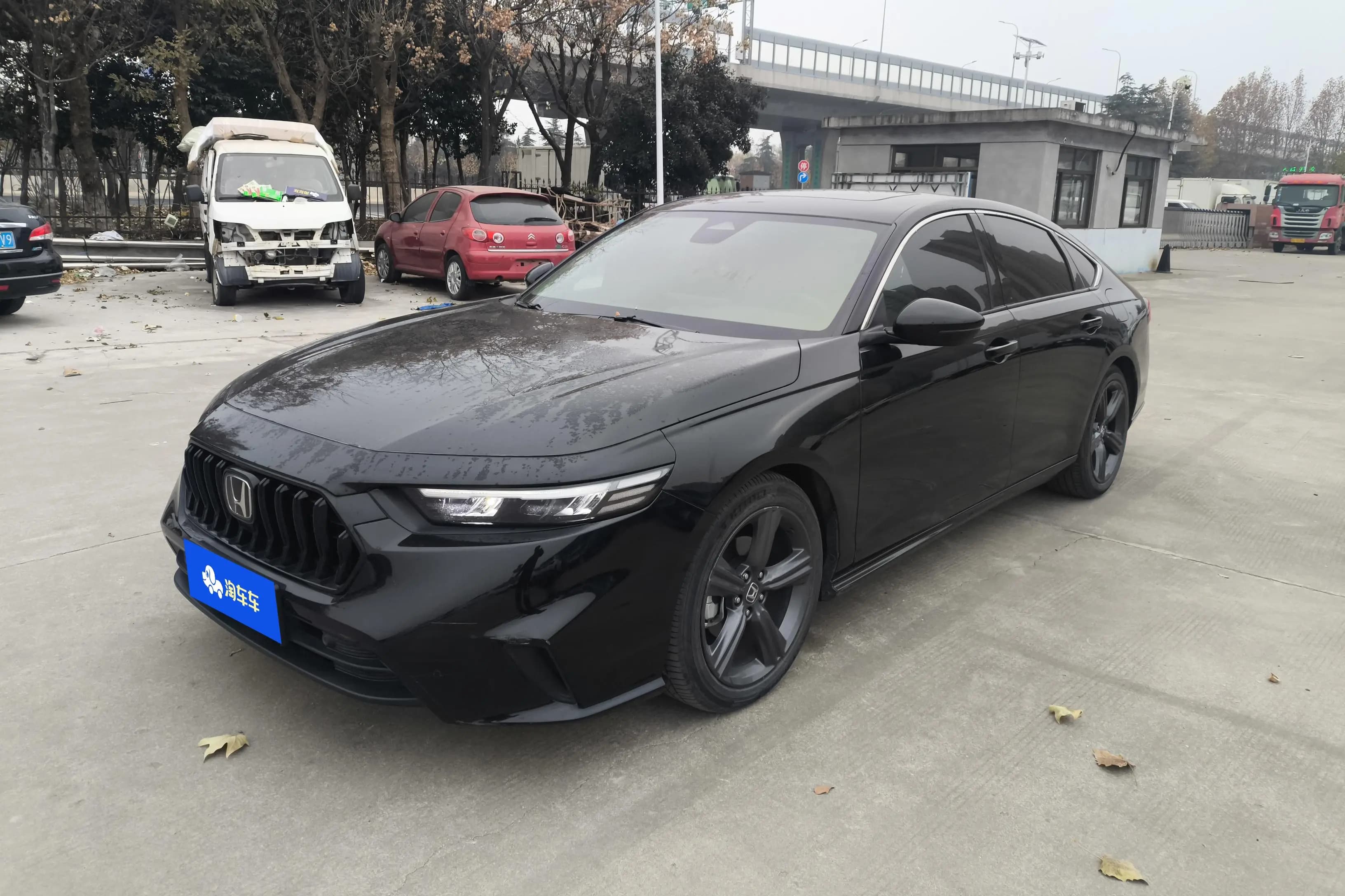 Honda Inspire 2023 г. 22599 км.