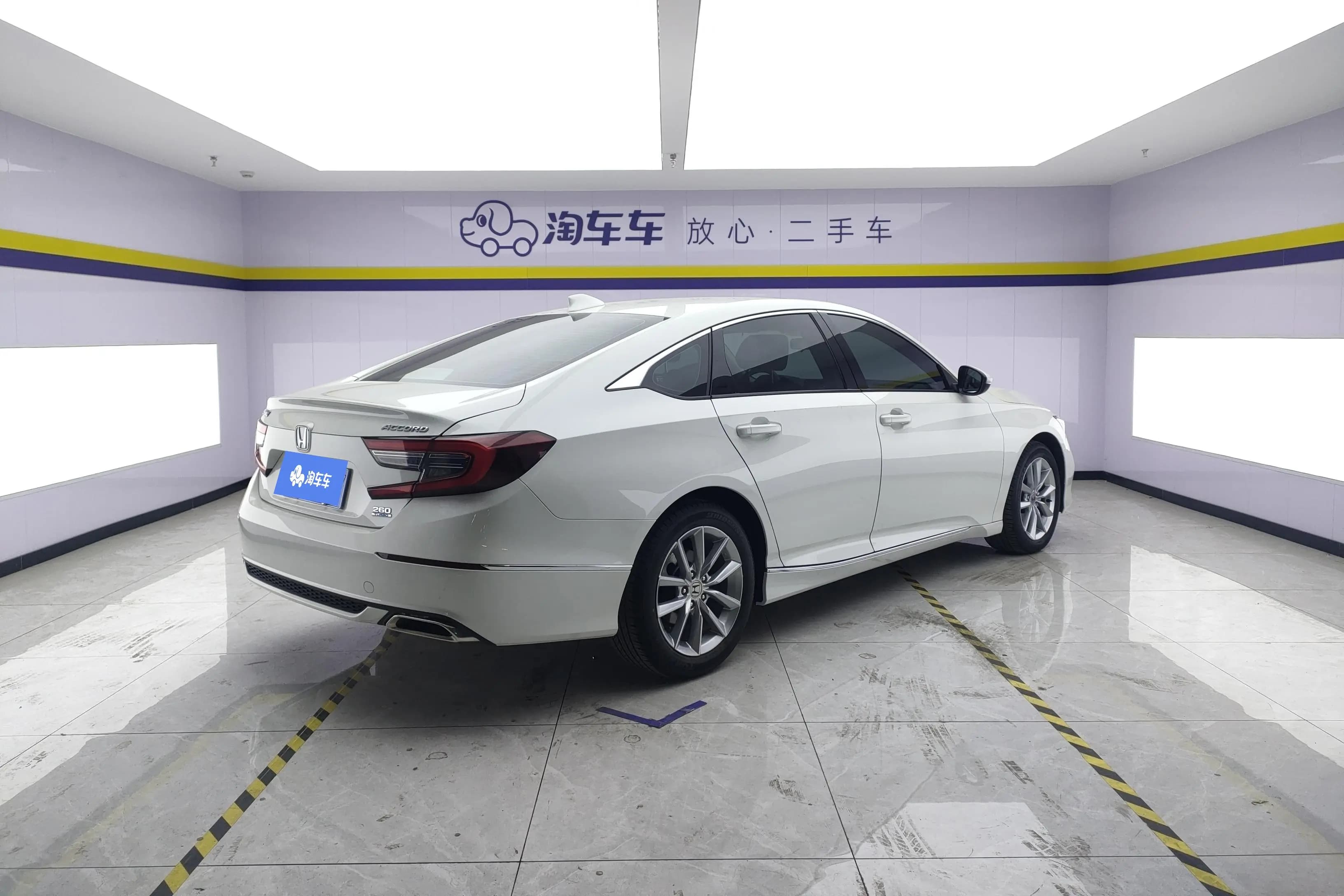 Honda Accord 2023 г. 33800 км. — фото 3