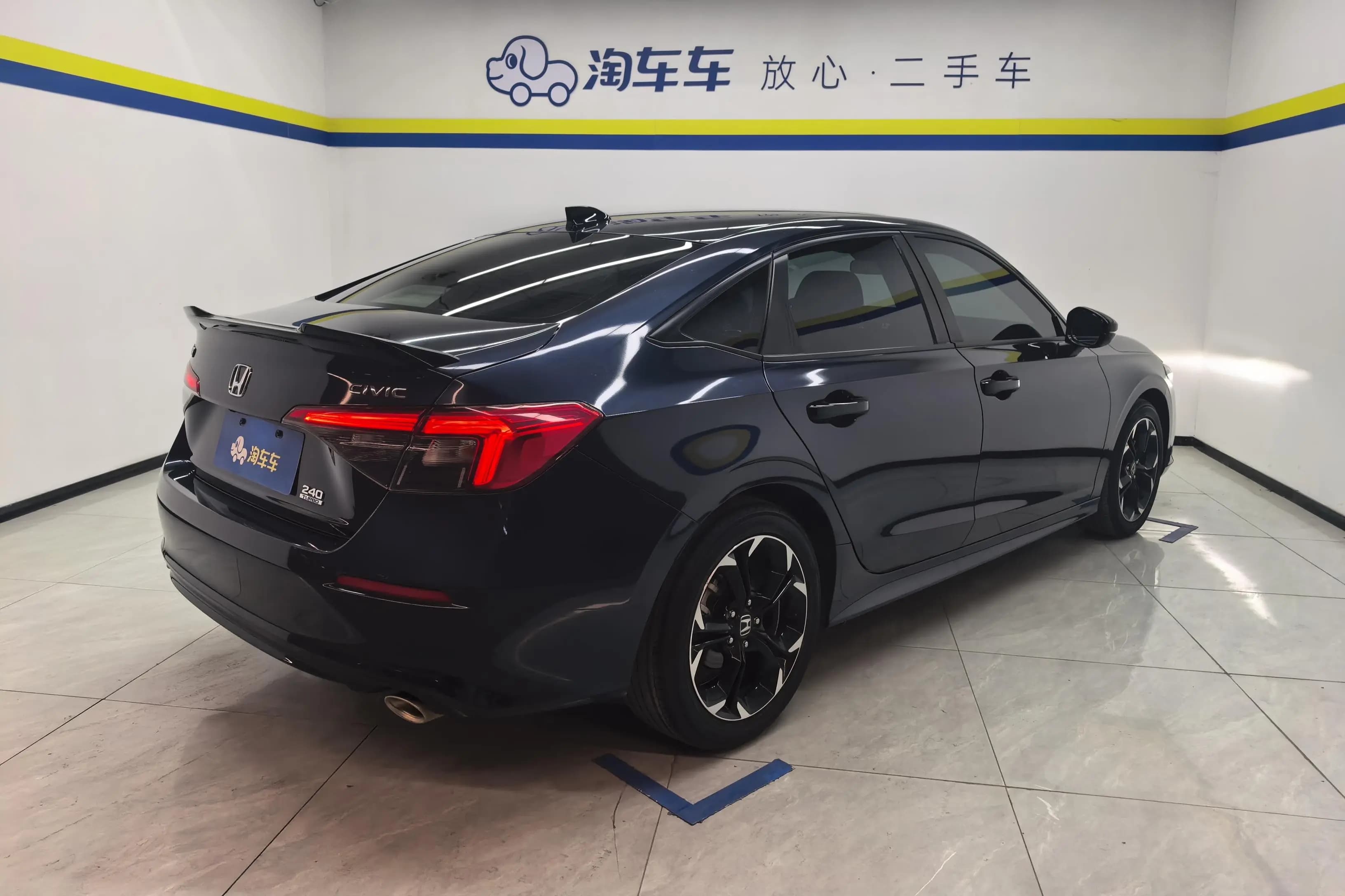 Honda Civic 2022 г. 34700 км. — фото 3