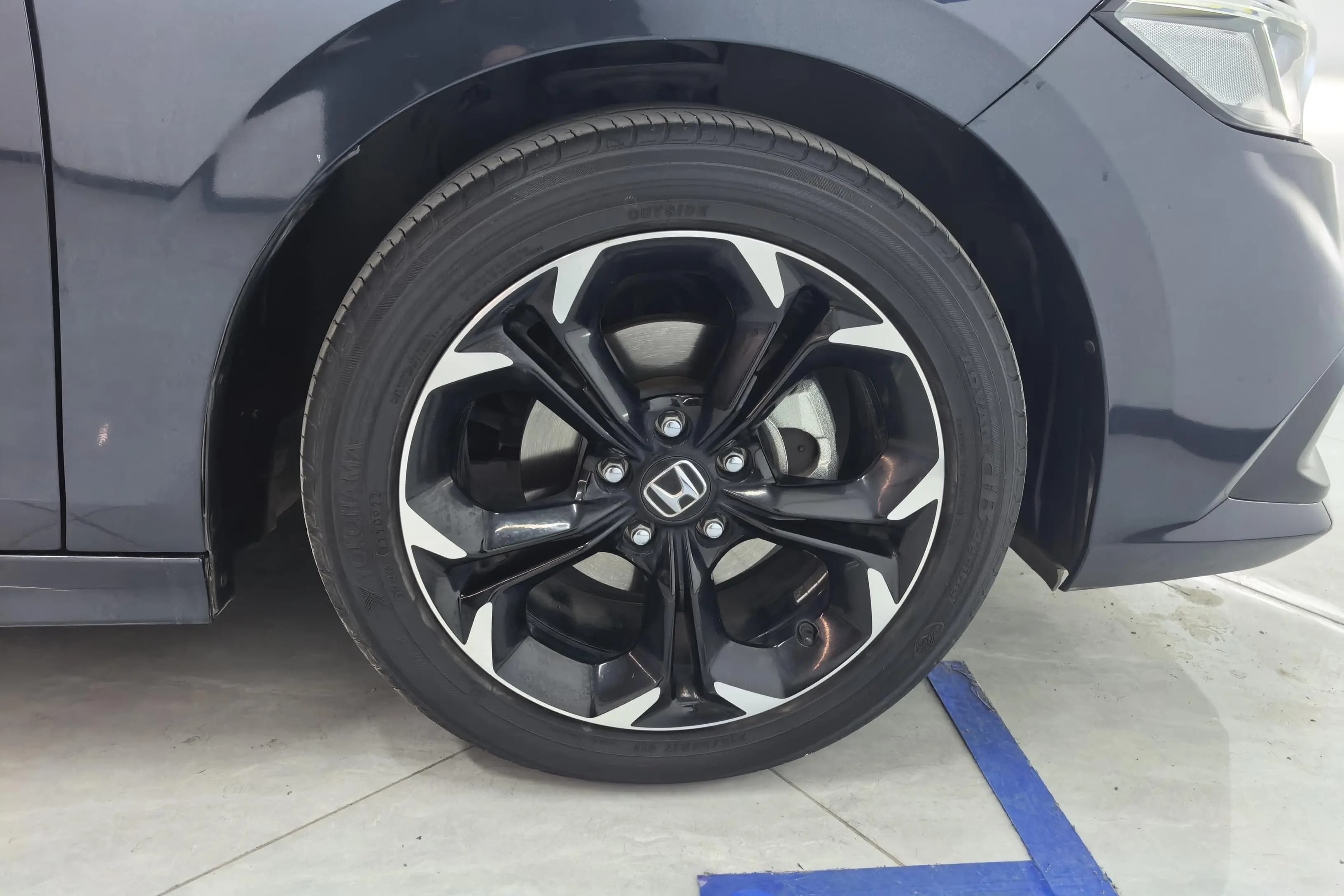 Honda Civic 2022 г. 34700 км. — фото 4