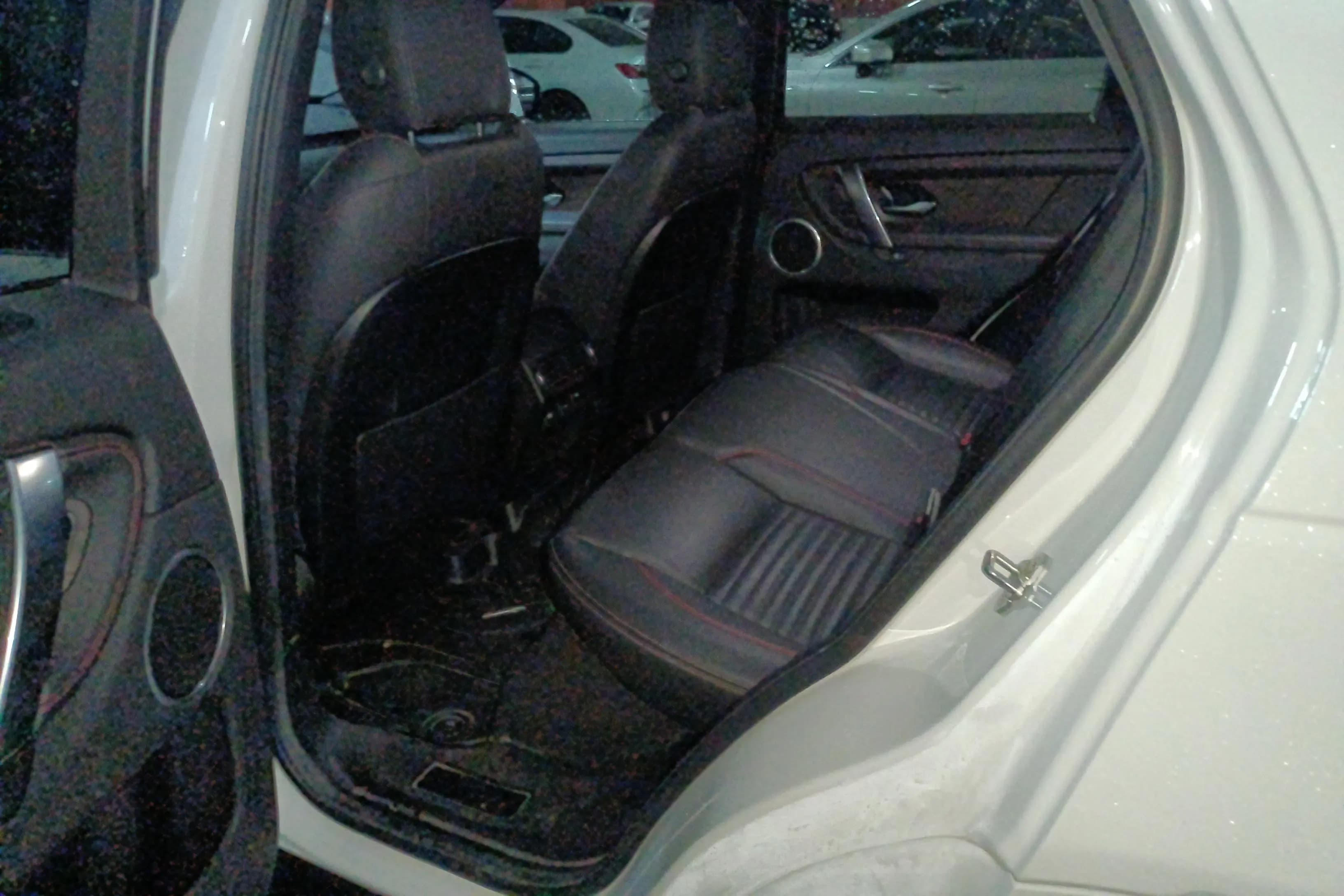 Land Rover Discover Sports 2021 г. 54290 км. — фото 16