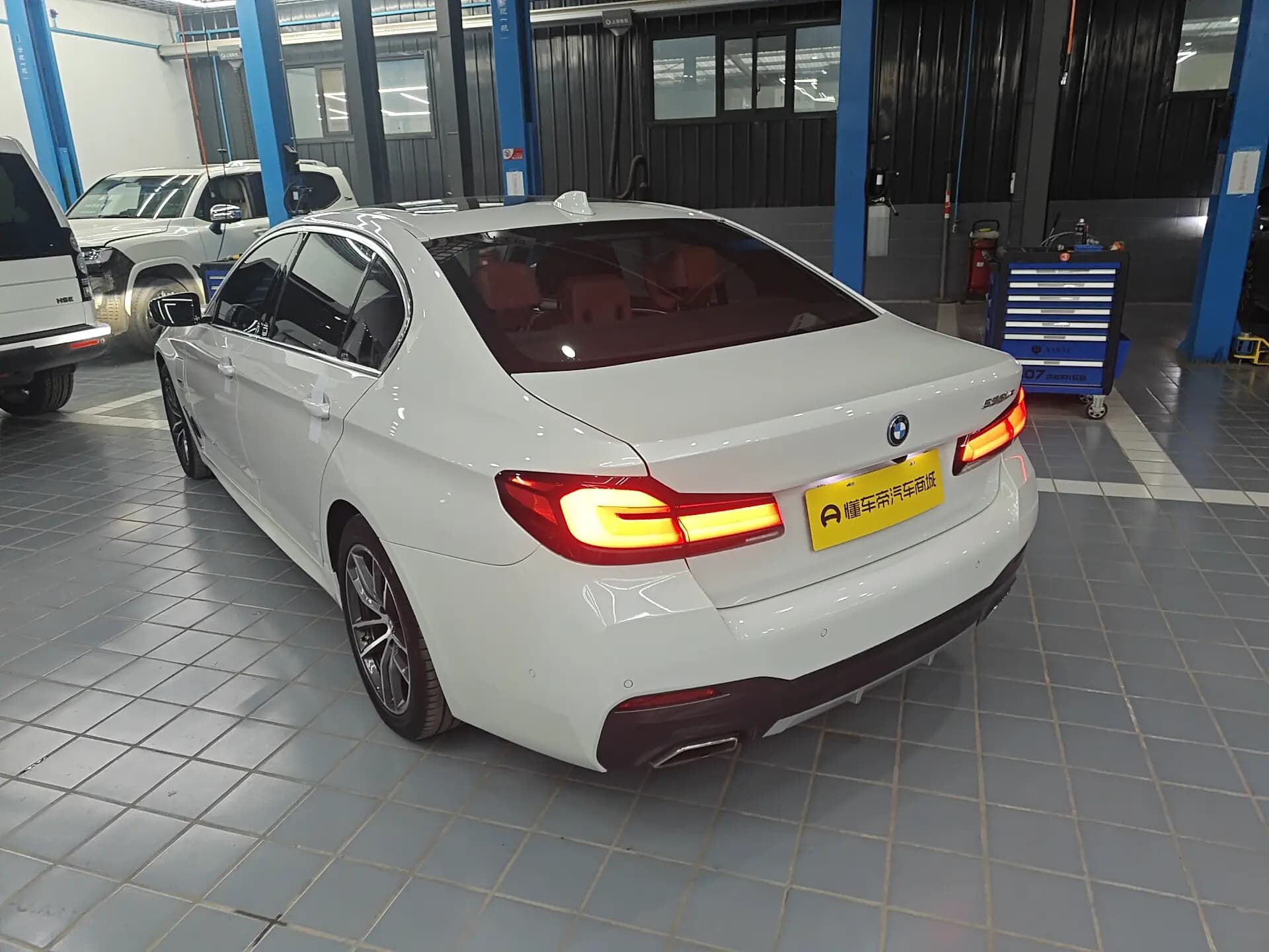 BMW 5 Series PHEV 2022 г. 47751 км. — фото 6