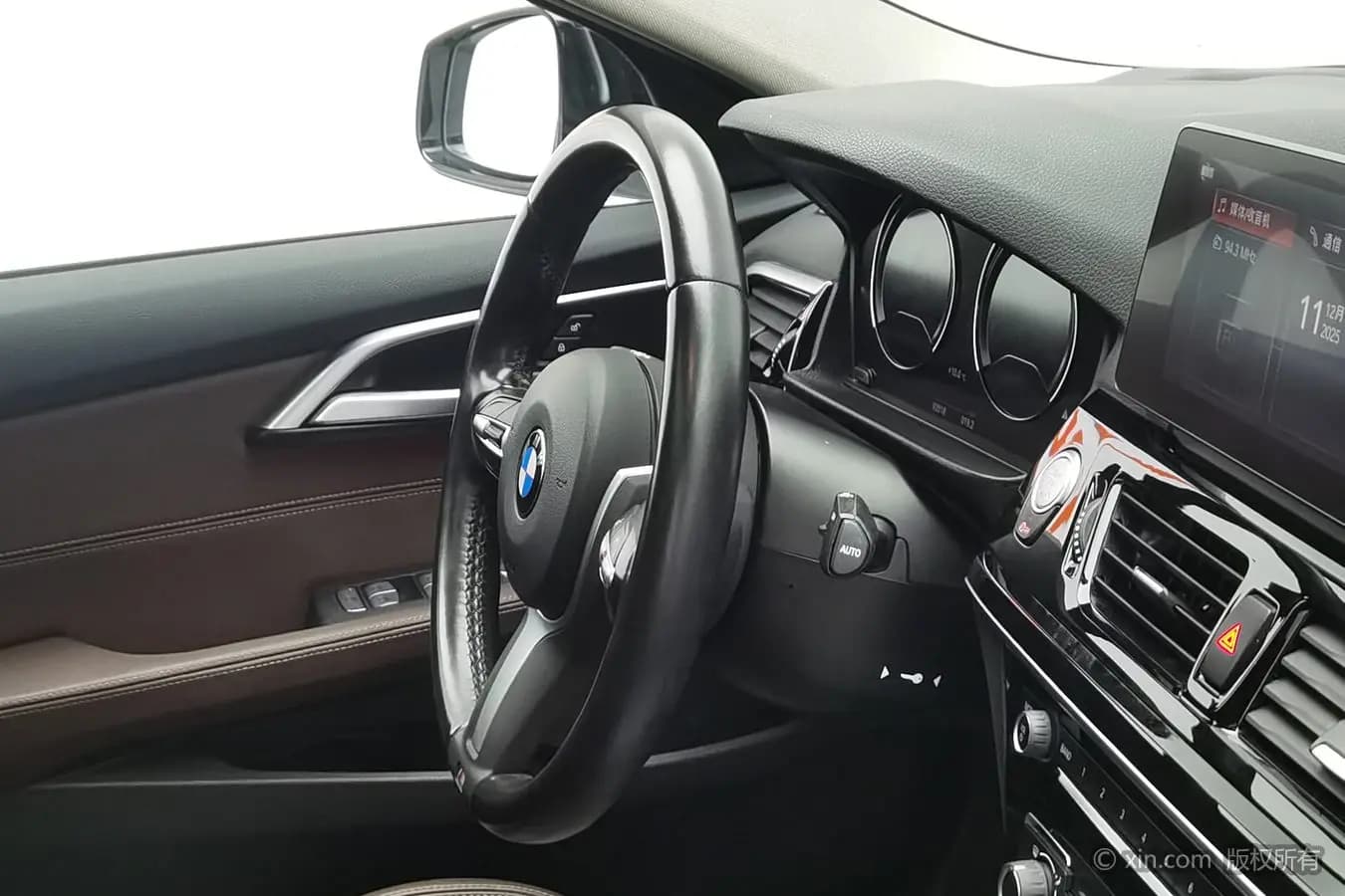 BMW 1 Series 2022 г. 93548 км. — фото 11