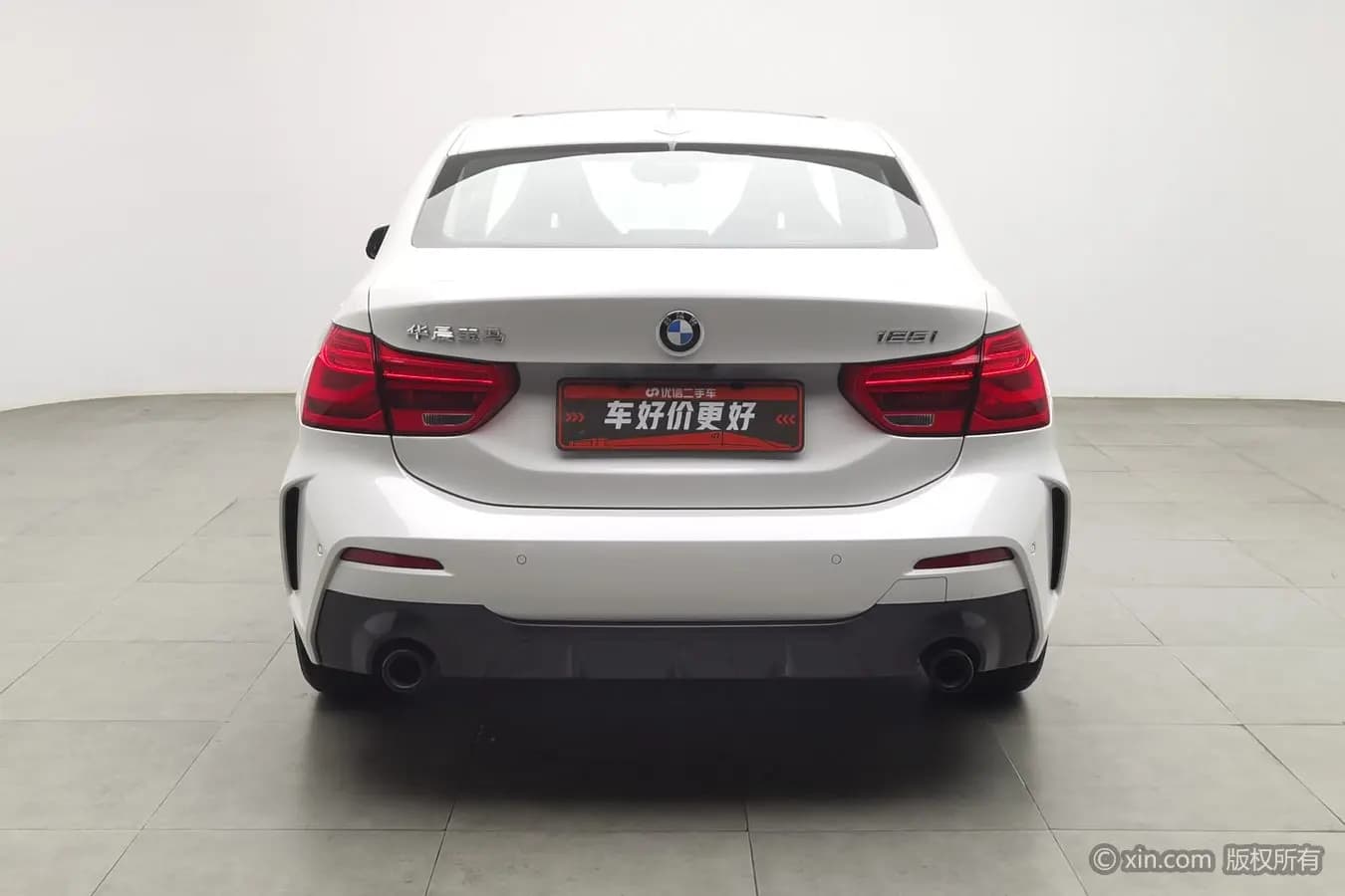 BMW 1 Series 2022 г. 93548 км. — фото 3