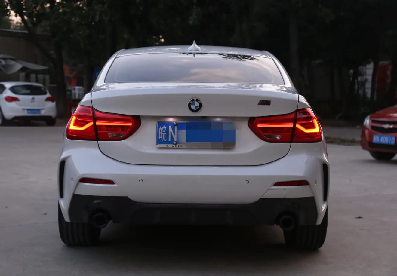 BMW 1 Series 2022 г. 51060 км. — фото 3