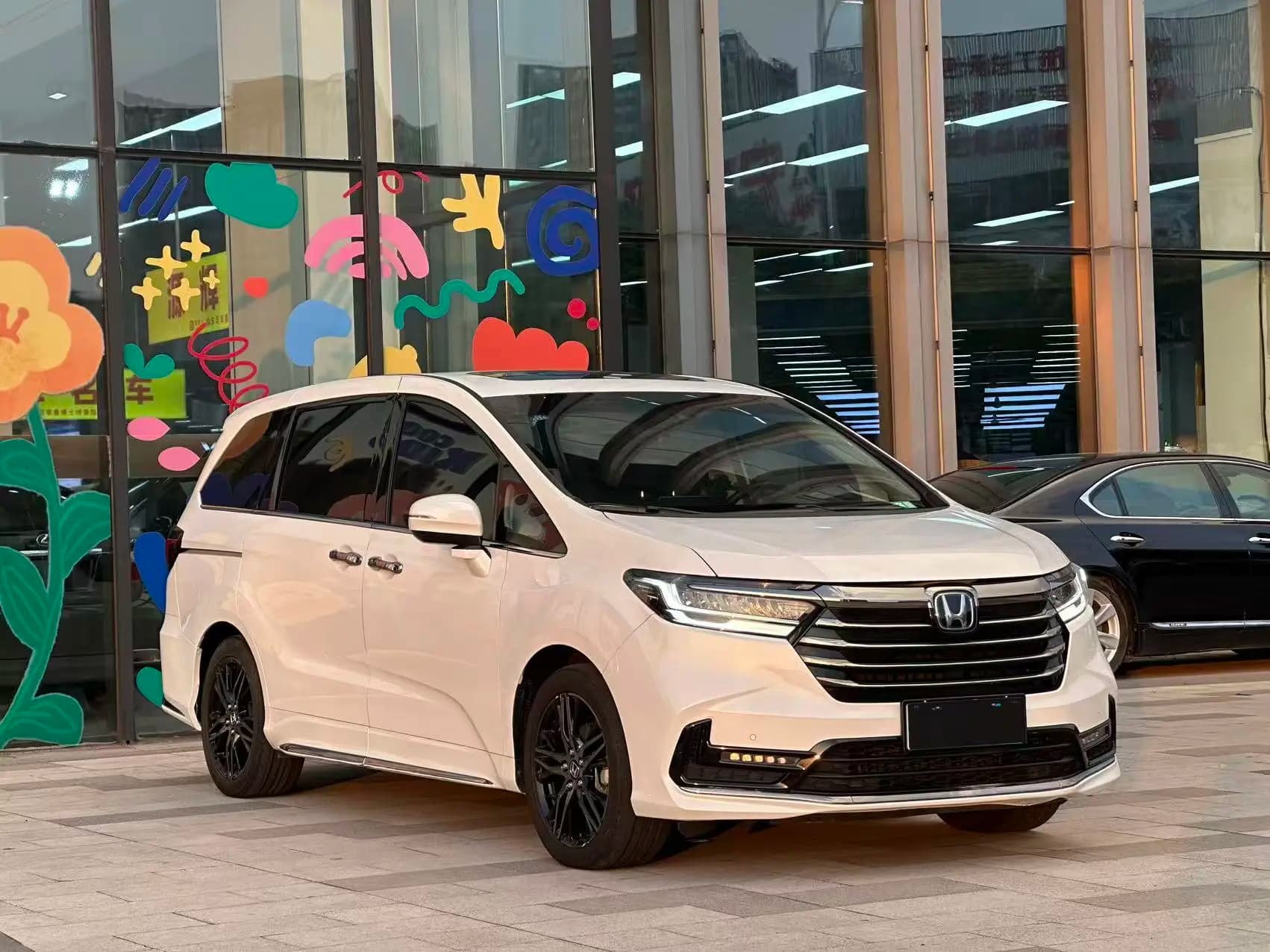 Honda Odyssey 2023 г. 70000 км. — фото 3
