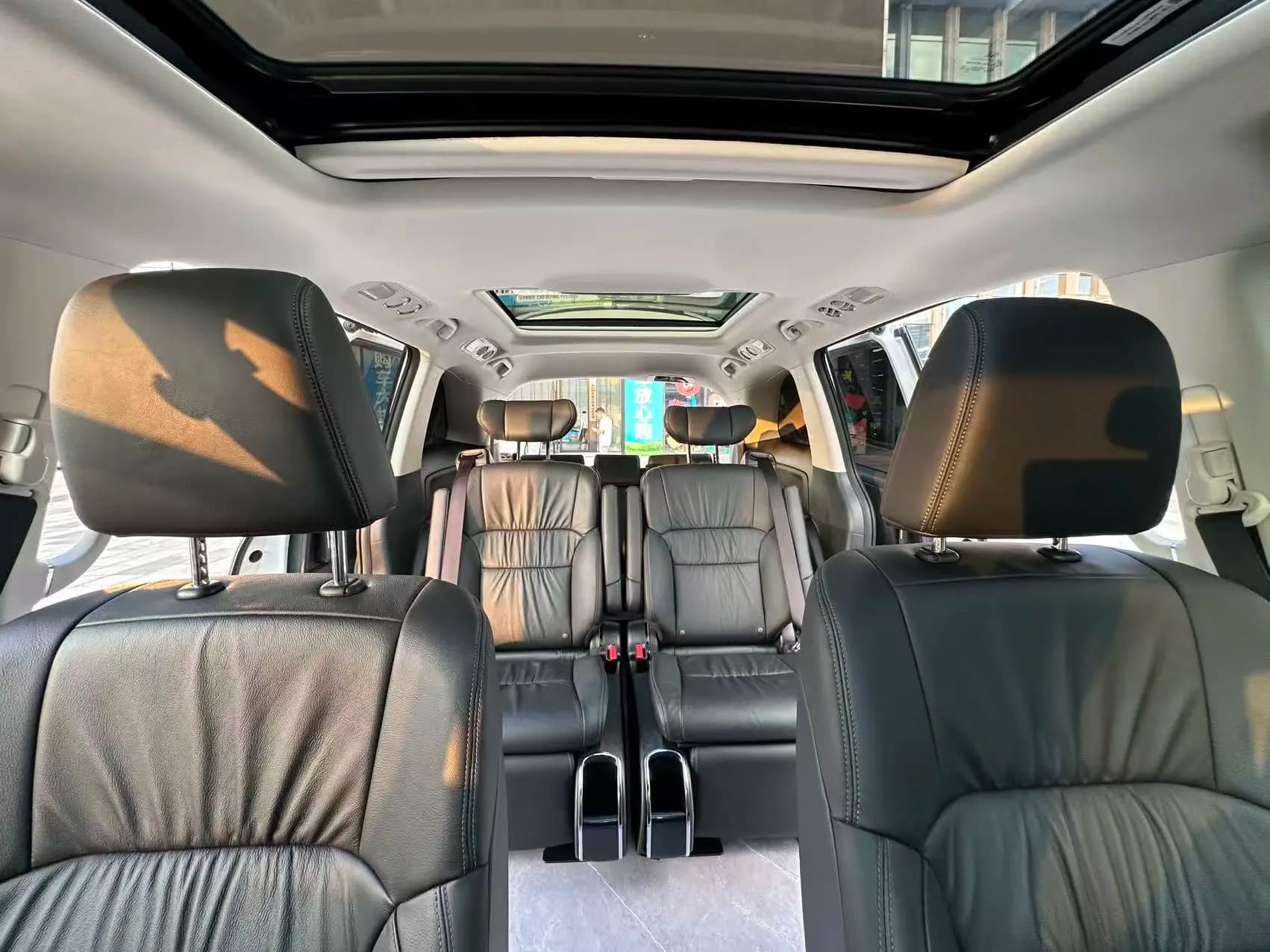 Honda Odyssey 2023 г. 70000 км. — фото 27