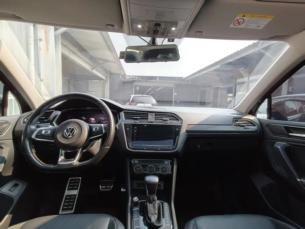 Volkswagen Tiguan L 2021 г. 281414 км. — фото 11