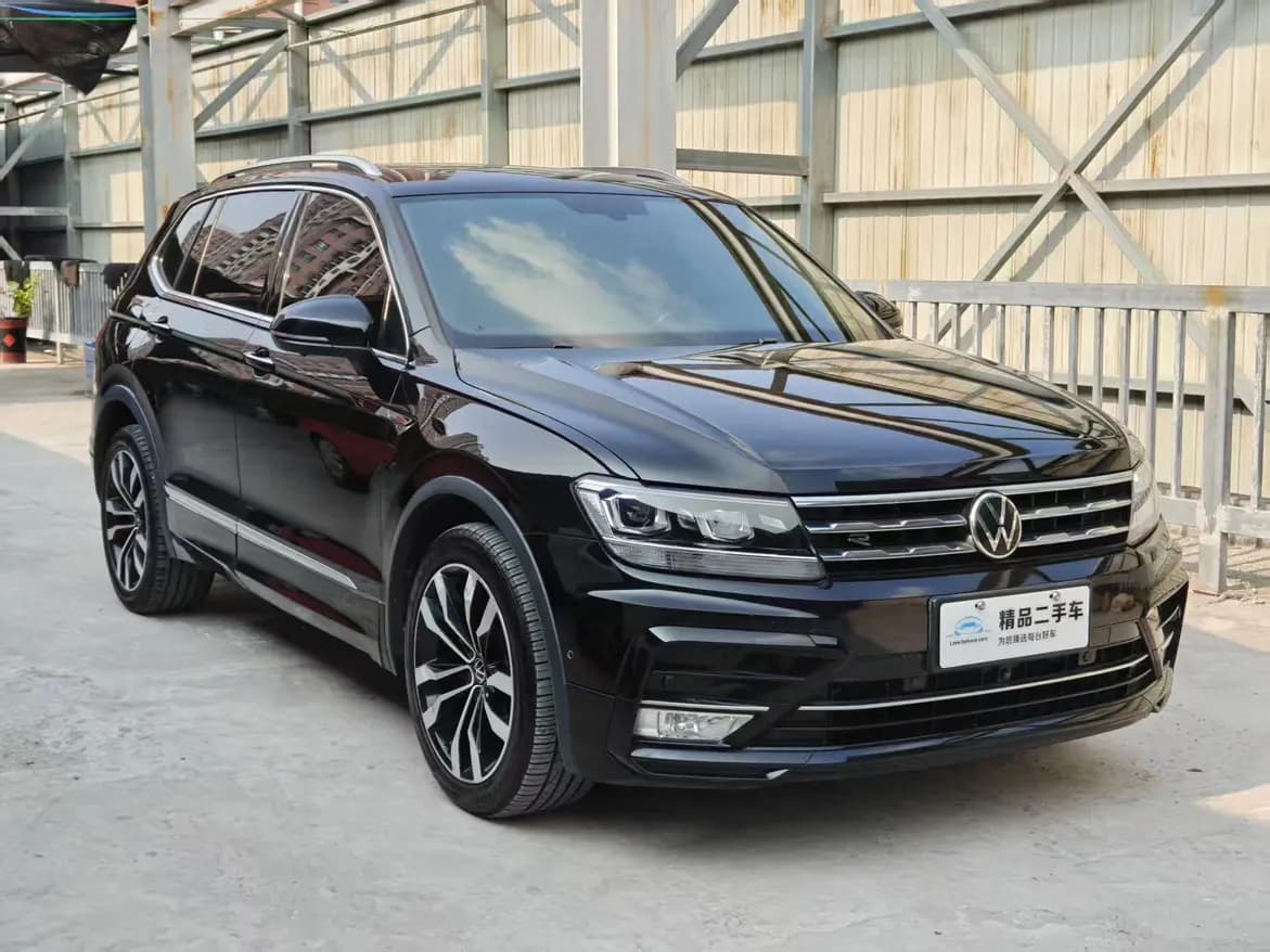 Volkswagen Tiguan L 2021 г. 281414 км. — фото 3