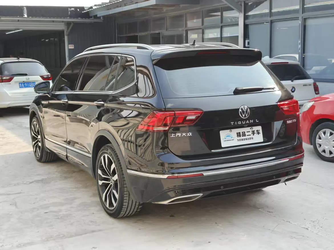 Volkswagen Tiguan L 2021 г. 281414 км. — фото 4