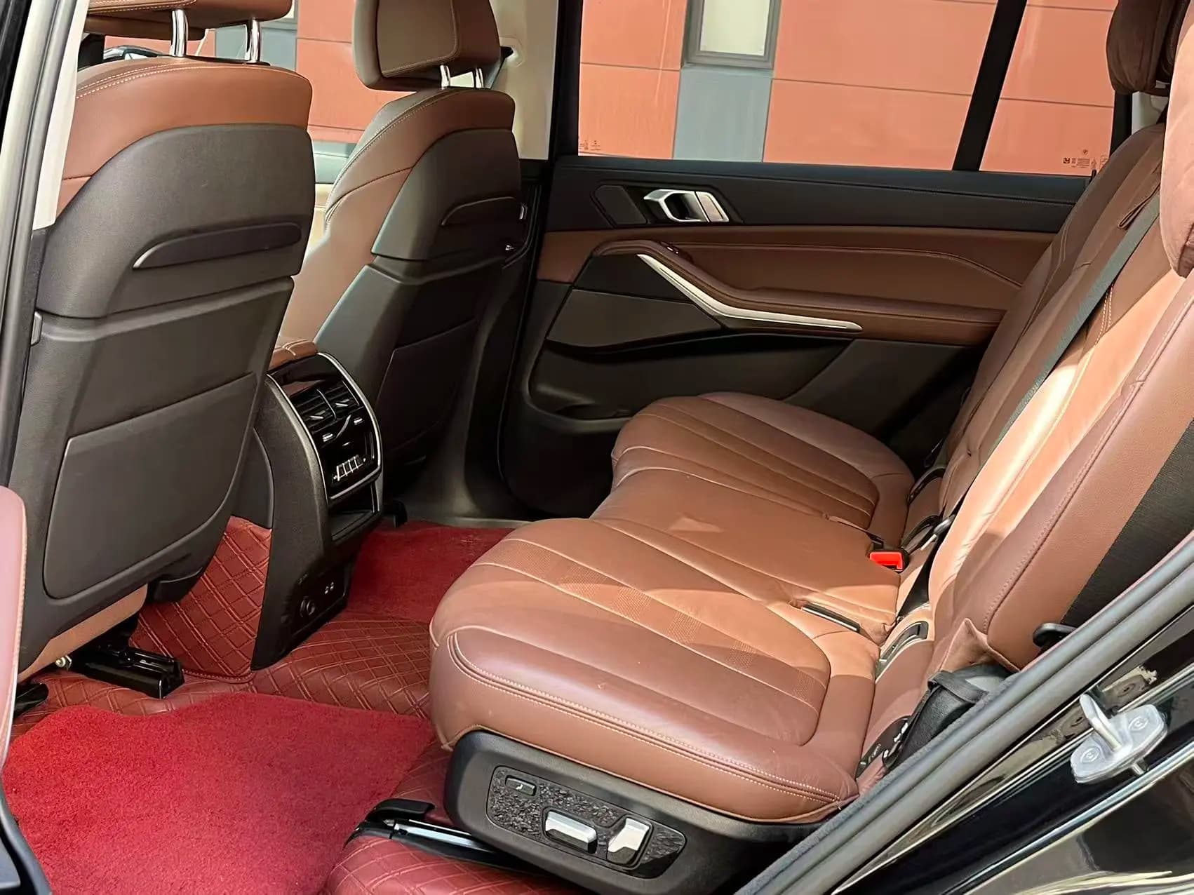 BMW X7 2021 г. 84119 км. — фото 12