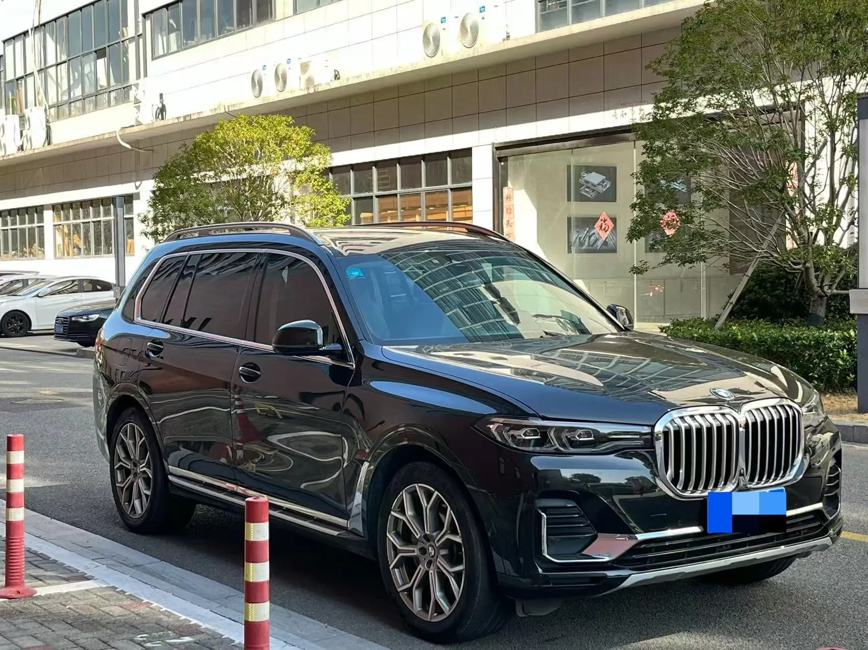 BMW X7 2021 г. 84119 км. — фото 3