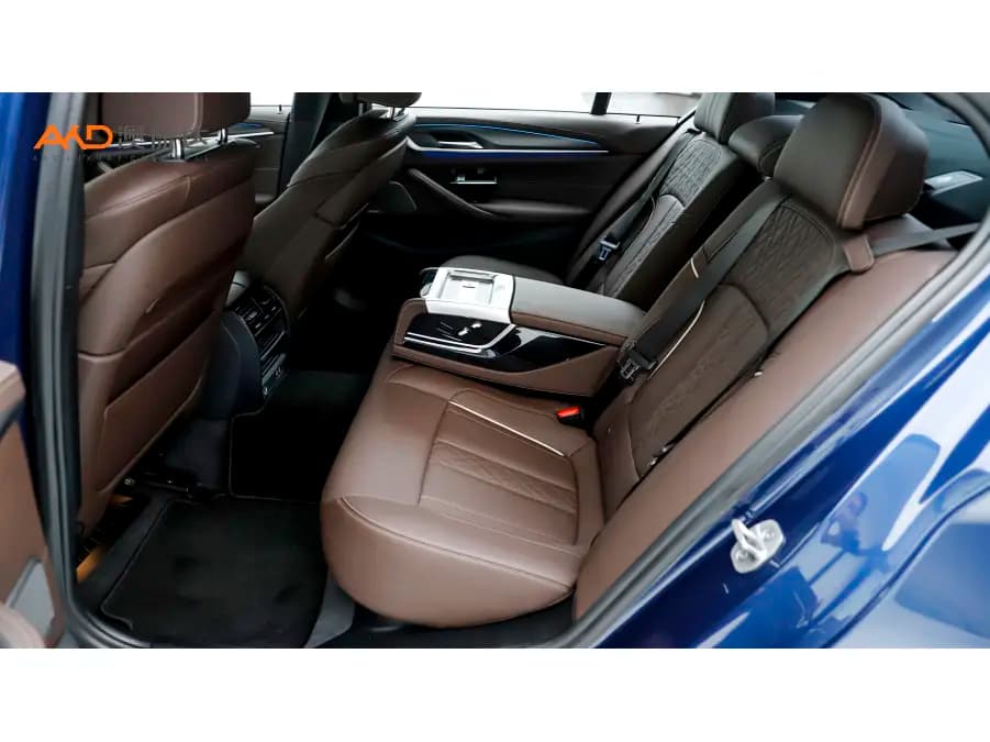 BMW 5 Series PHEV 2022 г. 24314 км. — фото 10