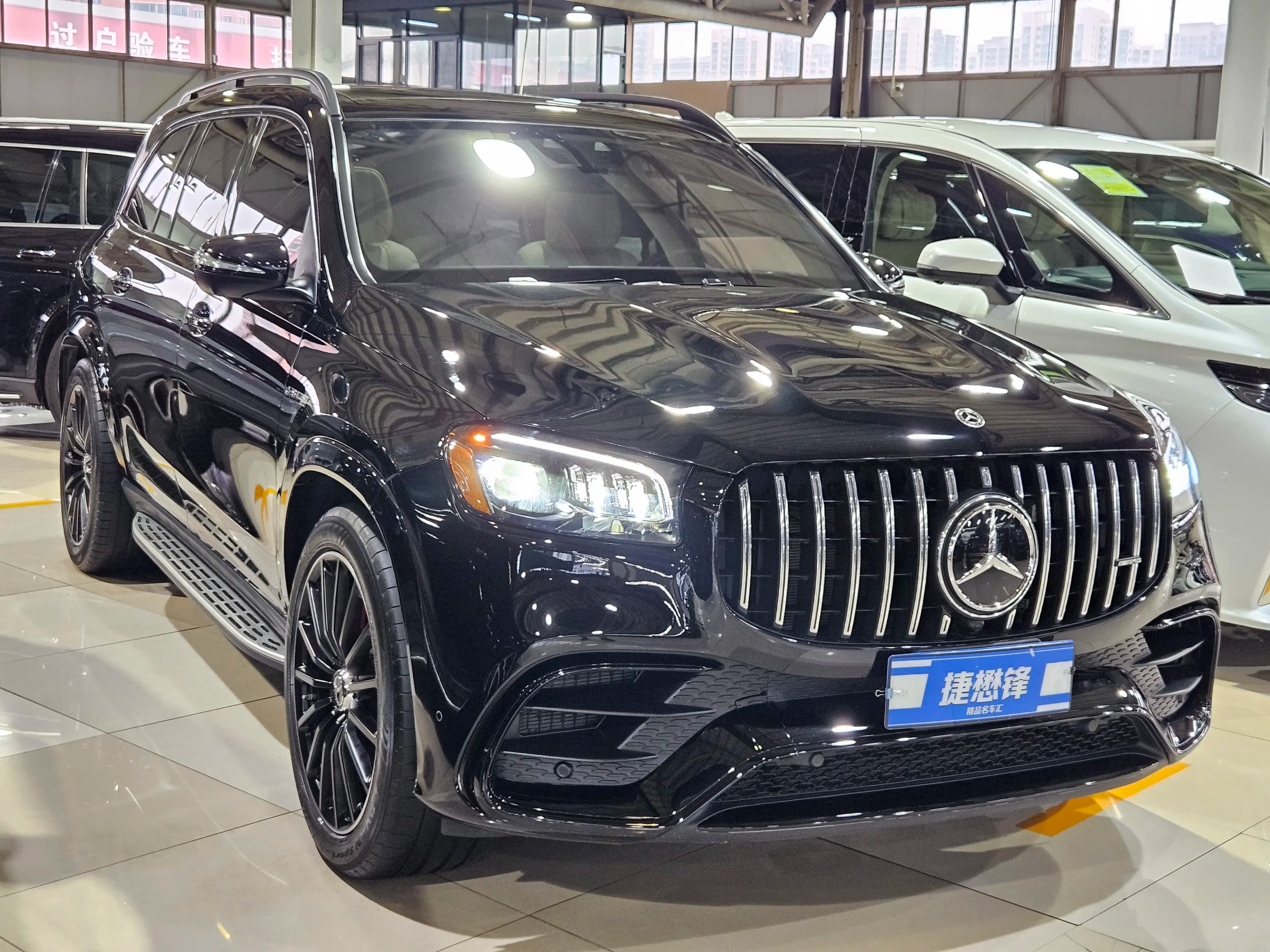 Mercedes-Benz GLS AMG 2024 г. 22025 км. — фото 3