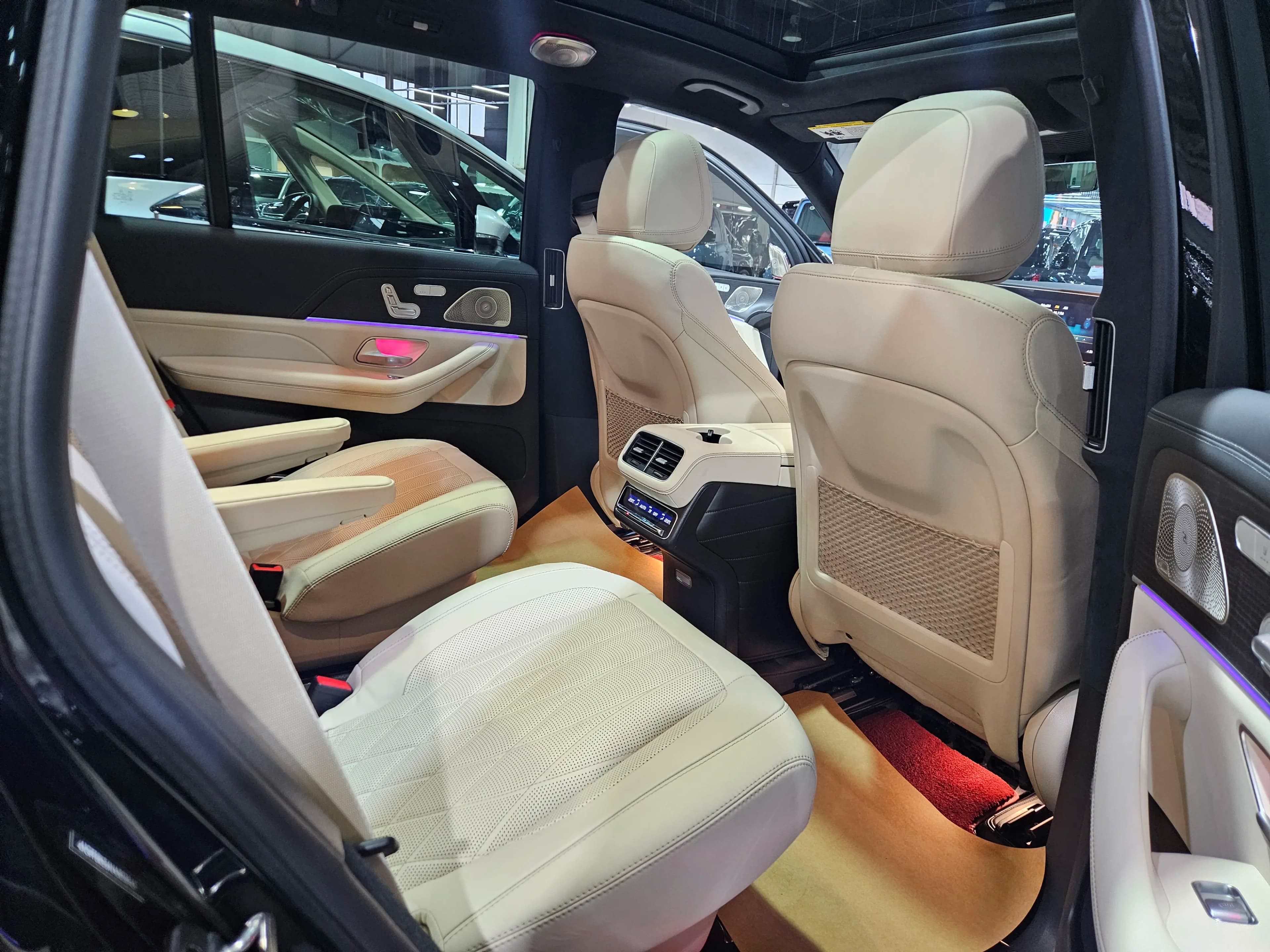 Mercedes-Benz GLS AMG 2024 г. 22025 км. — фото 27