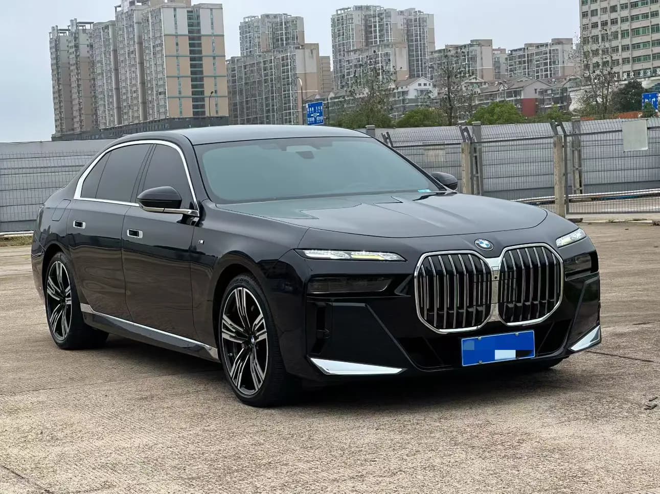 BMW 7 Series 2022 г. 50004 км. — фото 3