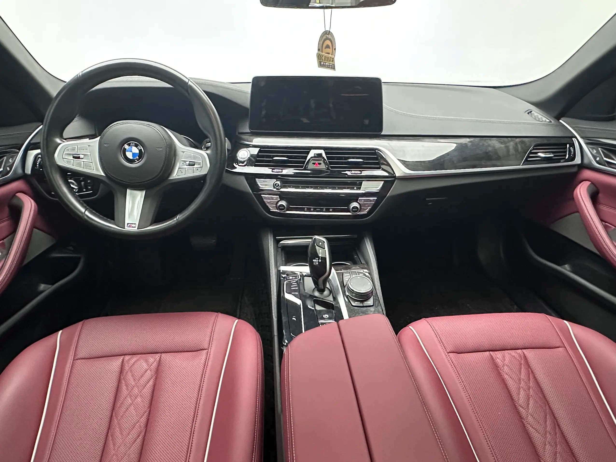 BMW 5 Series 2023 г. 21405 км. — фото 14