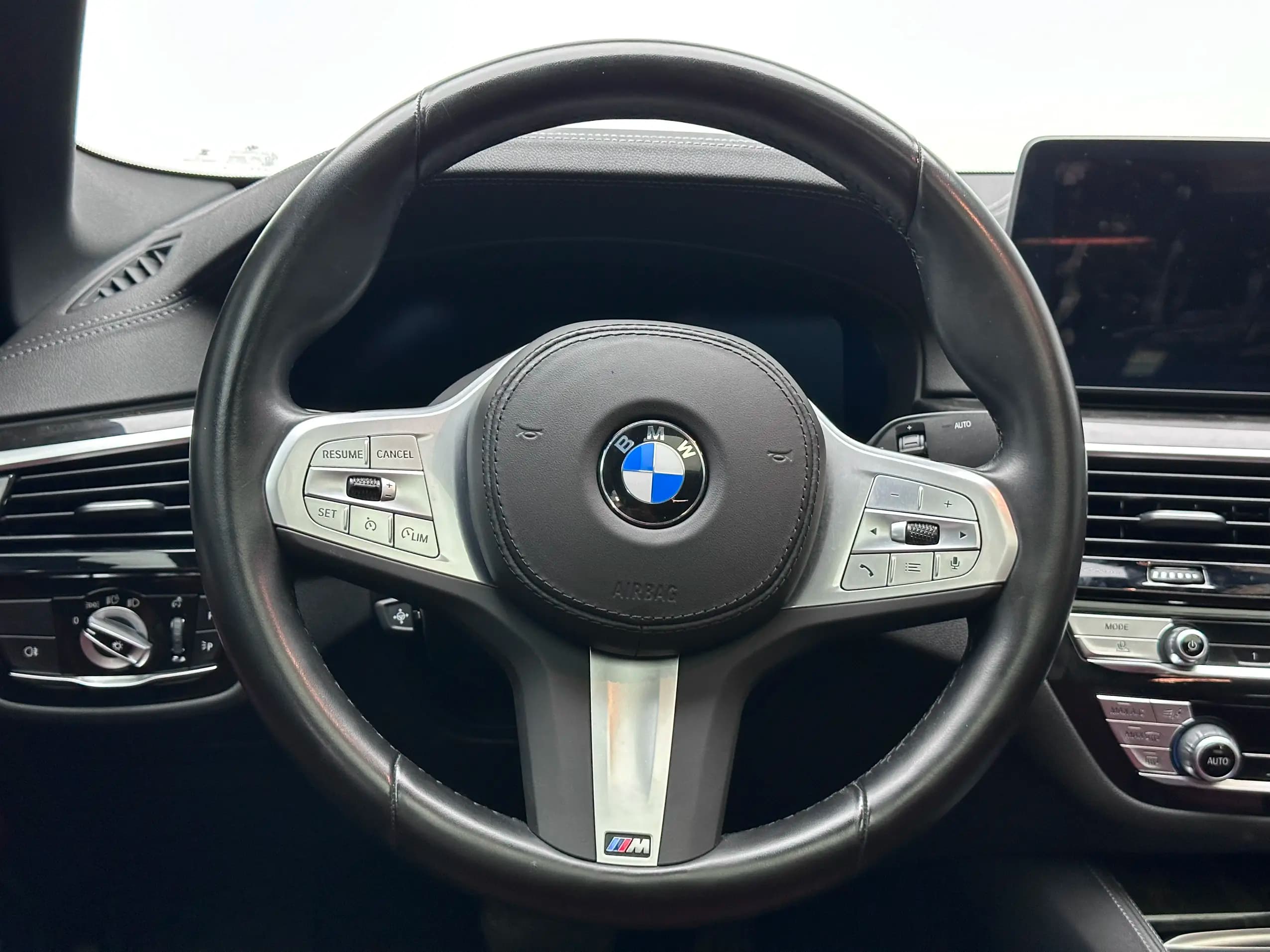 BMW 5 Series 2023 г. 21405 км. — фото 16