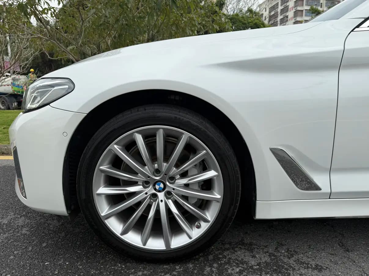 BMW 5 Series 2021 г. 82074 км. — фото 12
