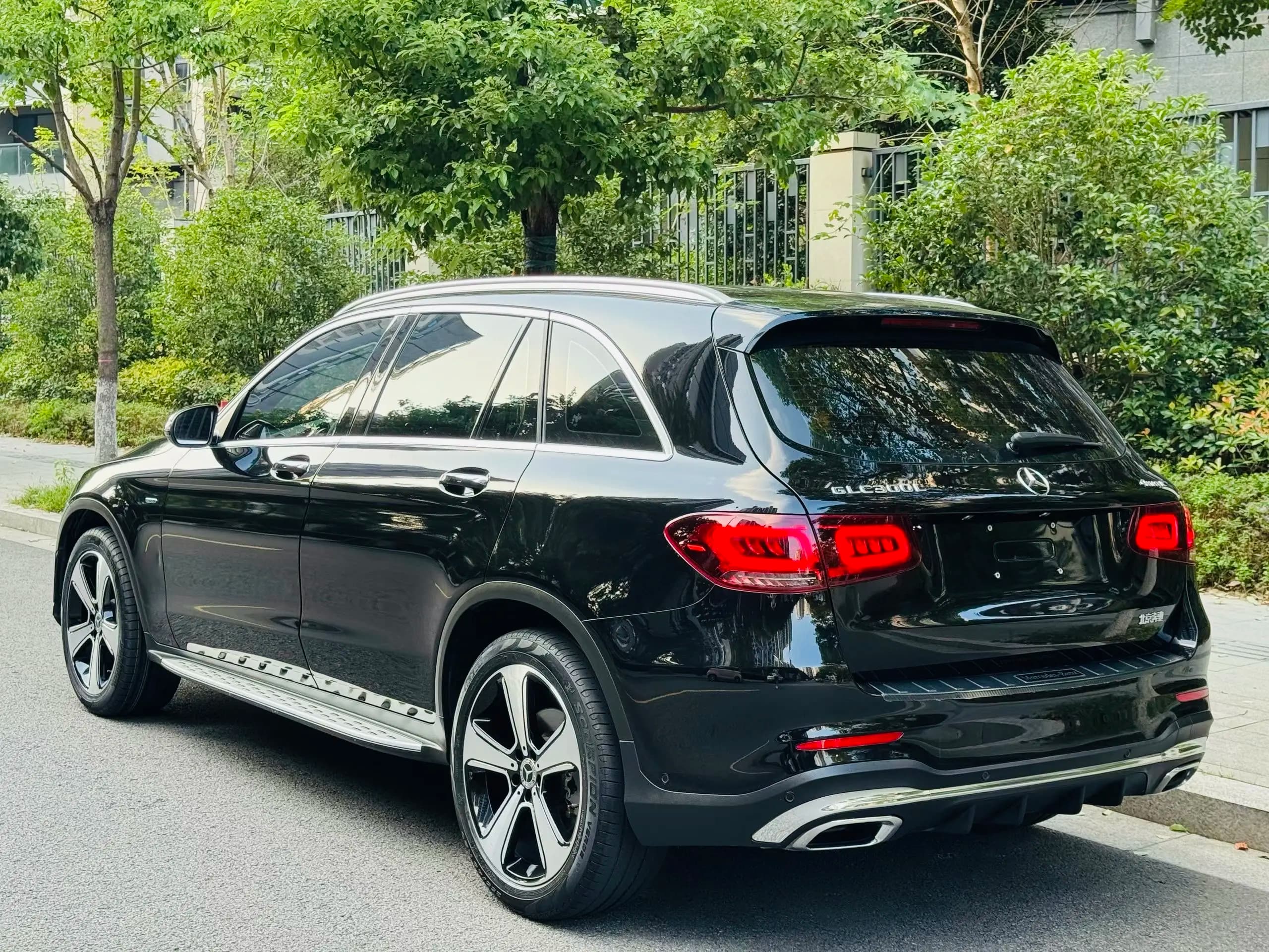 Mercedes-Benz GLC 2022 г. 54076 км. — фото 4