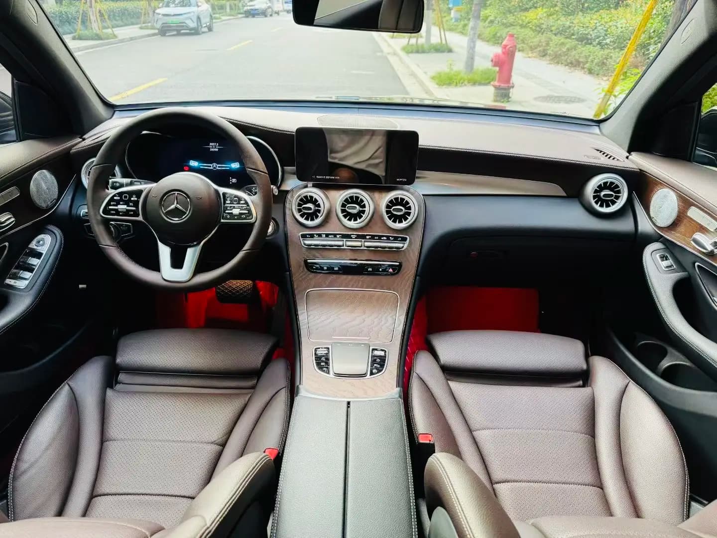 Mercedes-Benz GLC 2022 г. 54076 км. — фото 7