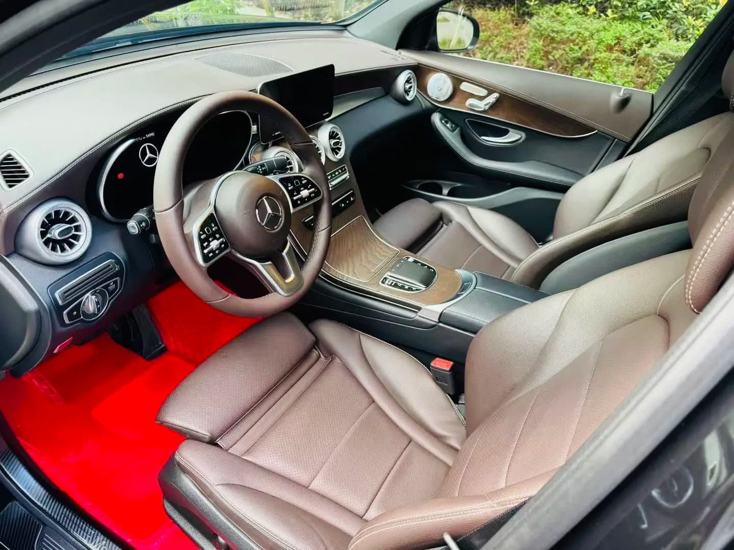 Mercedes-Benz GLC 2022 г. 54076 км. — фото 8