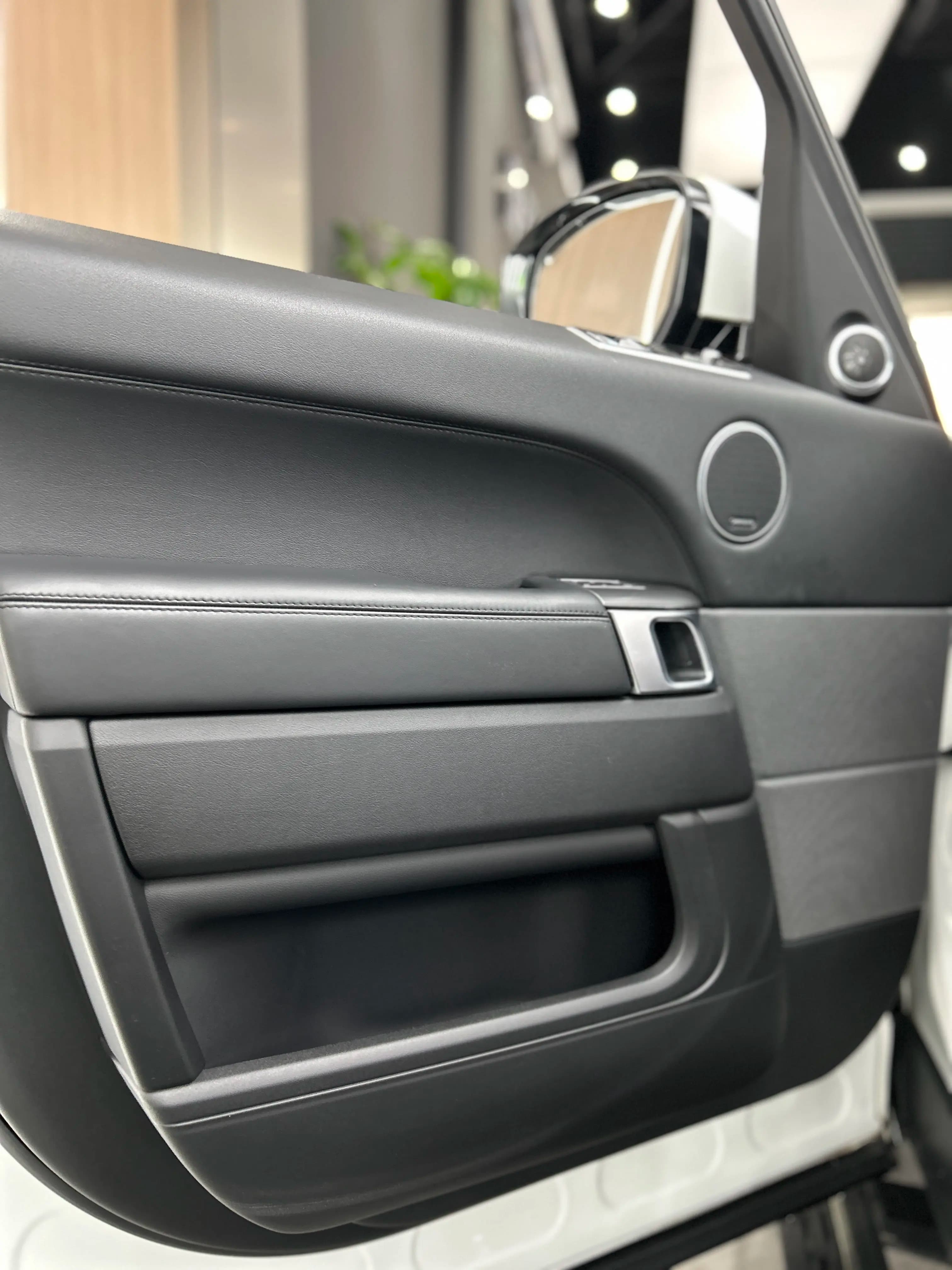 Land Rover Range Rover Sport 2021 г. 85000 км. — фото 11