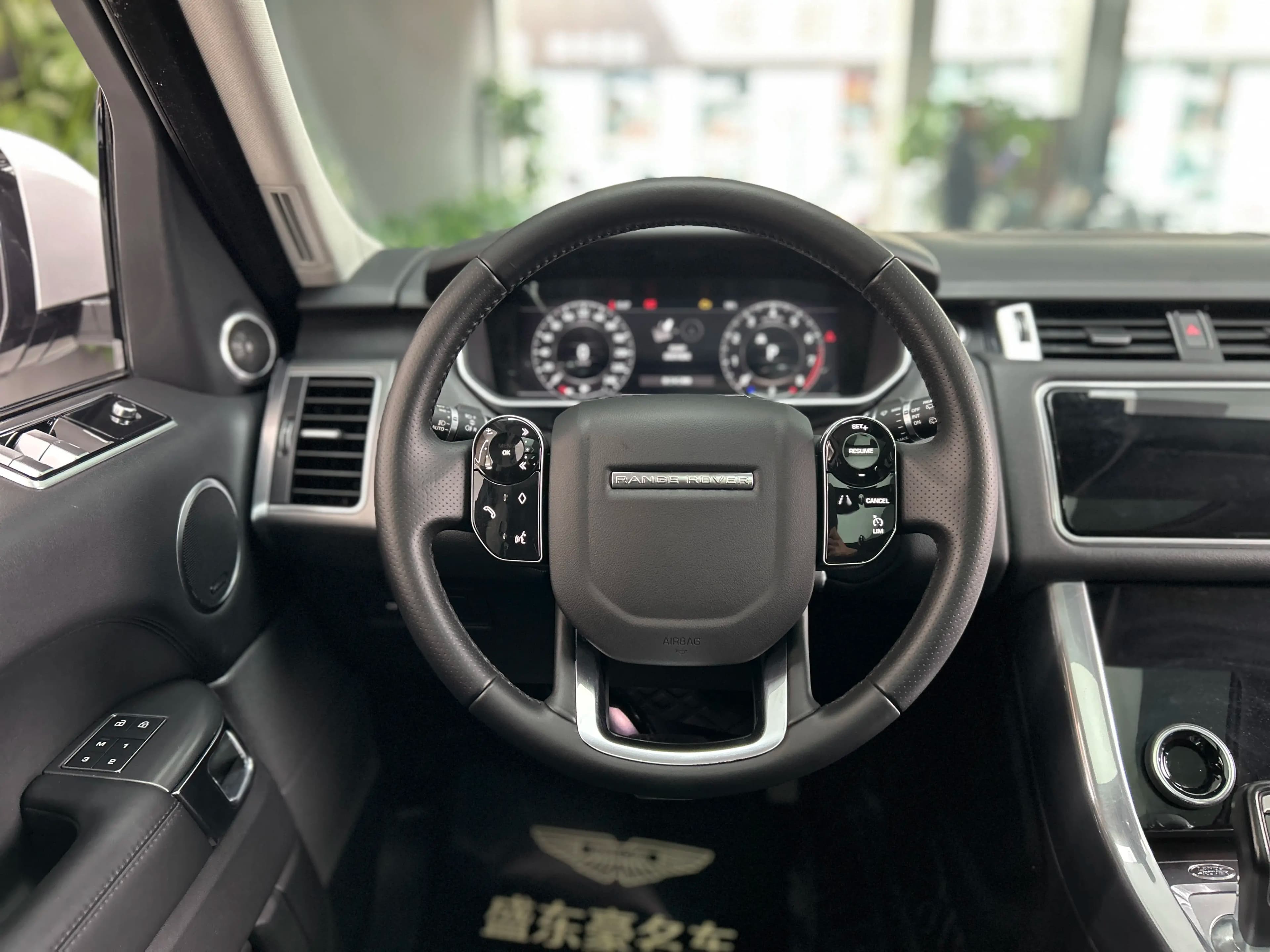 Land Rover Range Rover Sport 2021 г. 85000 км. — фото 16
