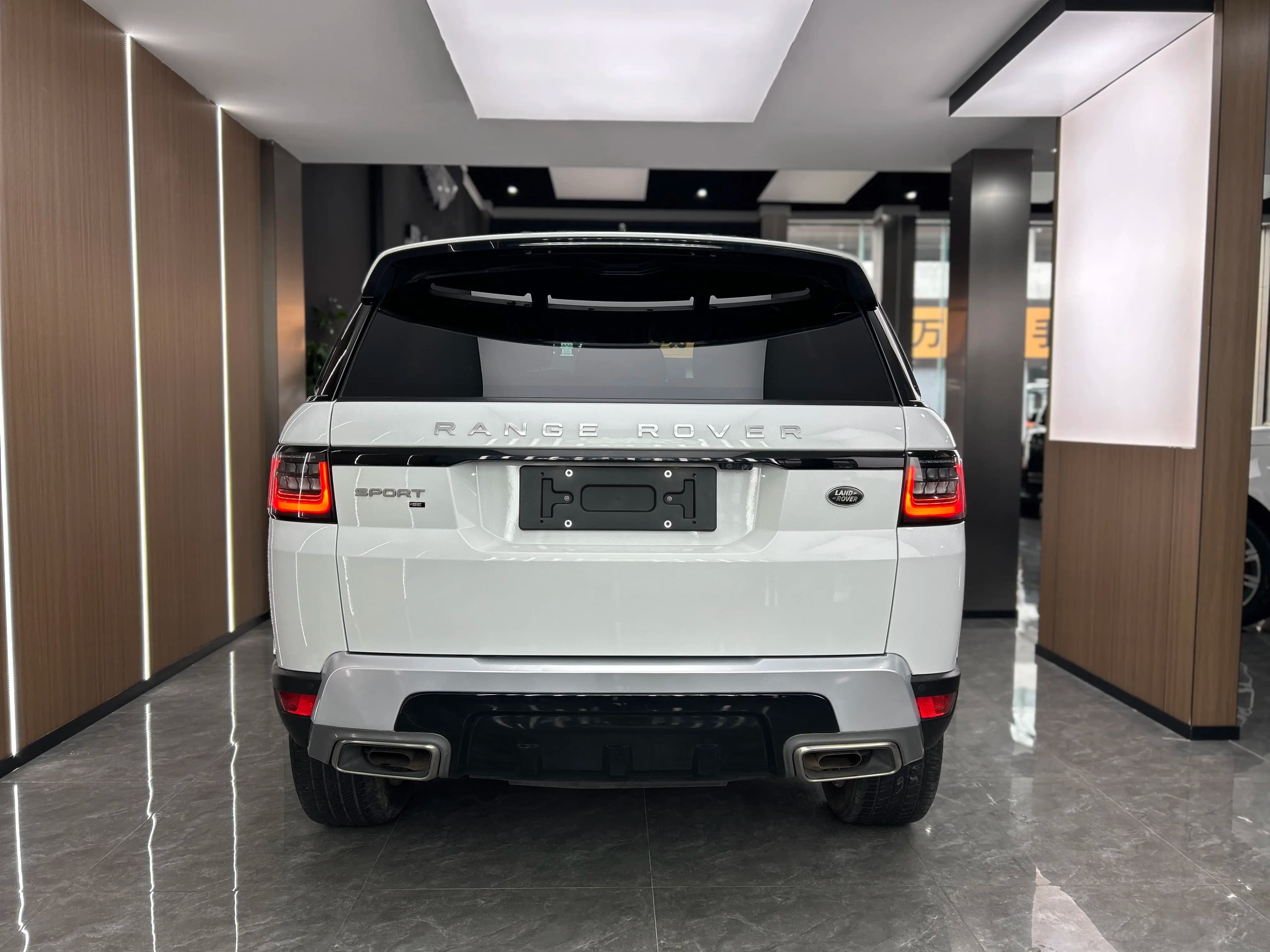 Land Rover Range Rover Sport 2021 г. 85000 км. — фото 5