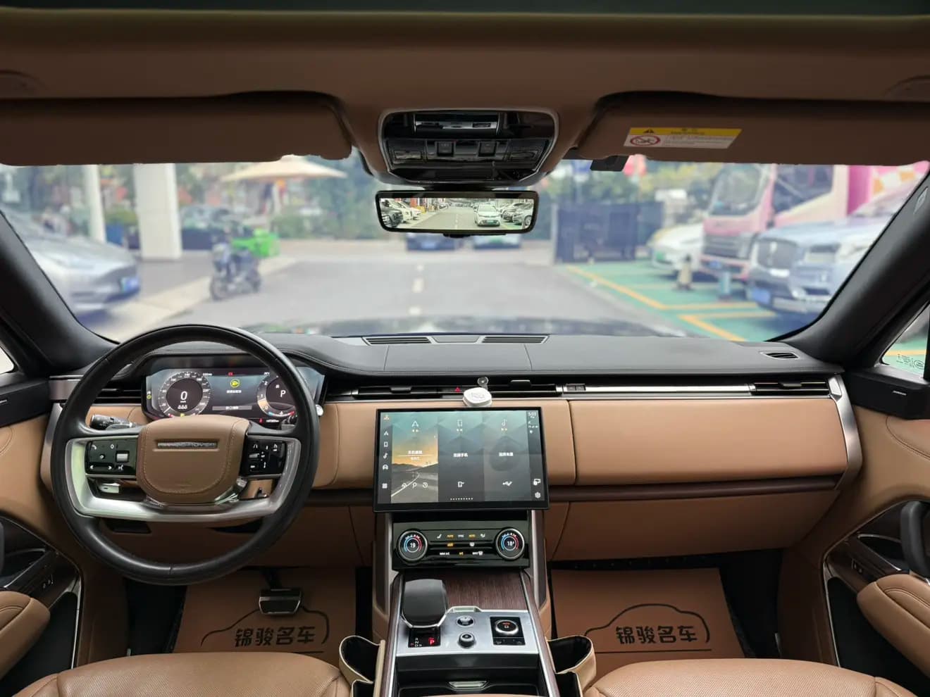 Land Rover Range rover 2023 г. 47131 км. — фото 16