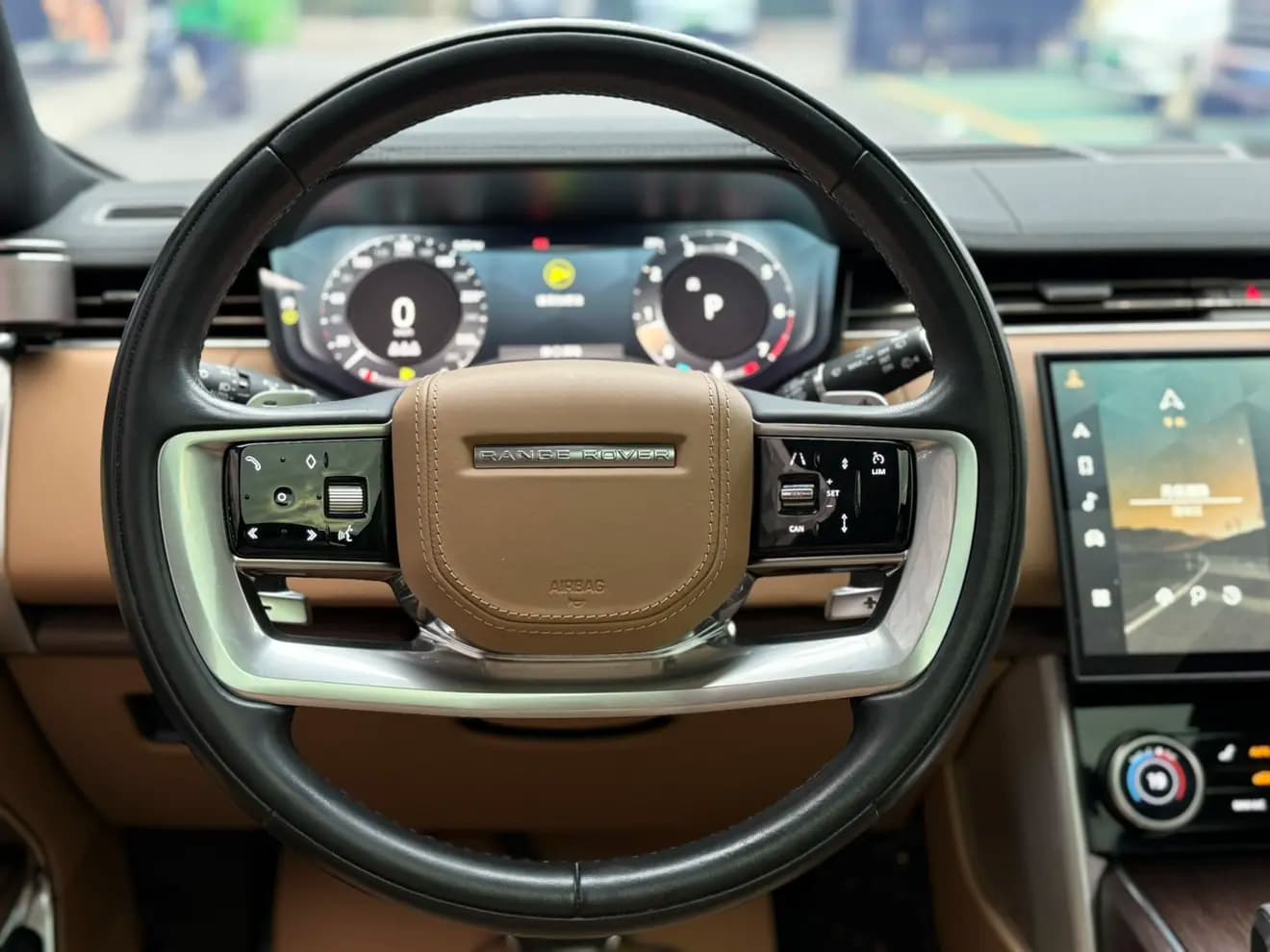 Land Rover Range rover 2023 г. 47131 км. — фото 18