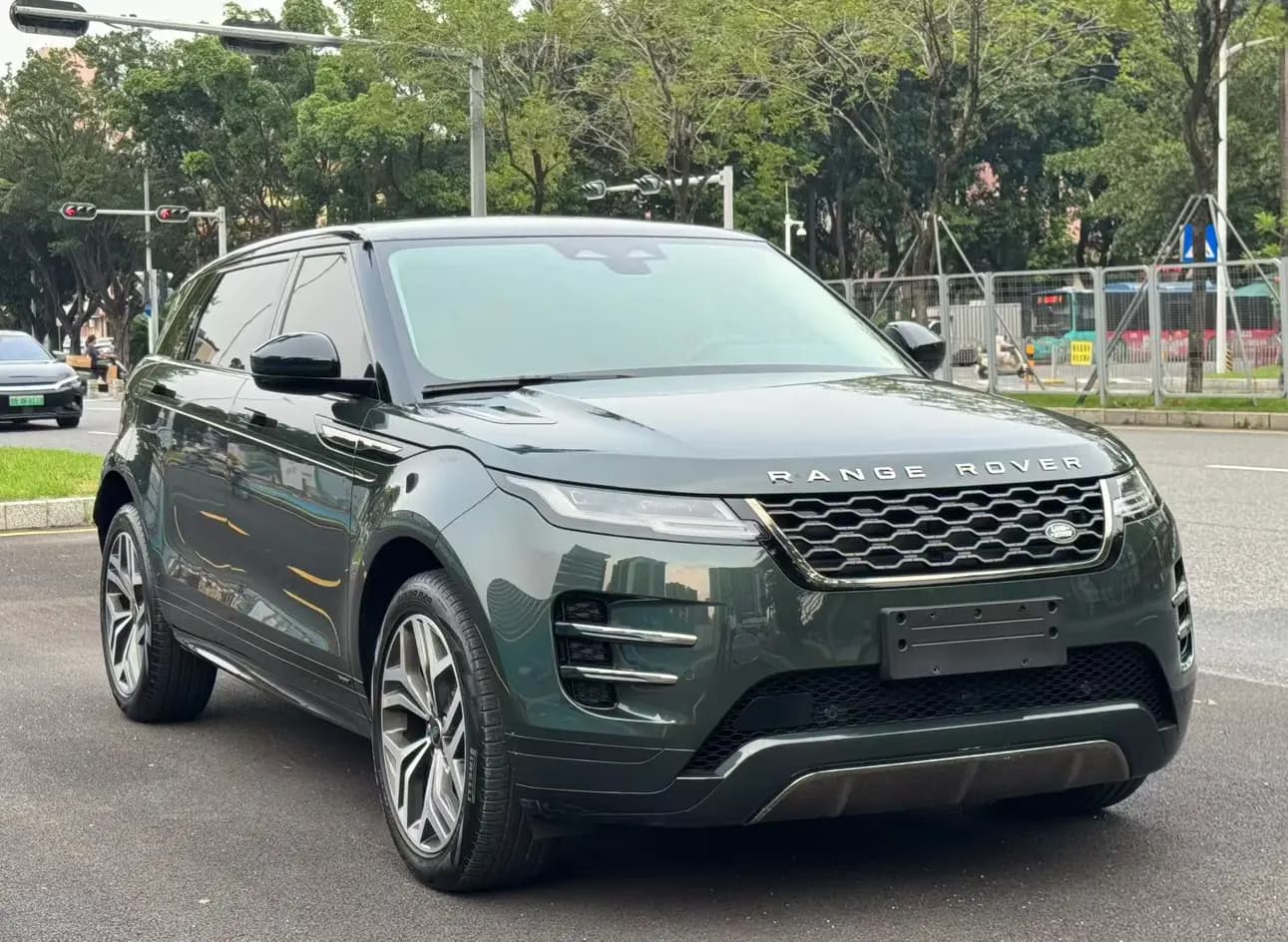 Land Rover Range Rover Evoque 2022 г. 38096 км. — фото 3