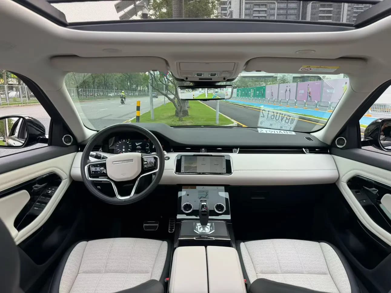 Land Rover Range Rover Evoque 2022 г. 38096 км. — фото 7