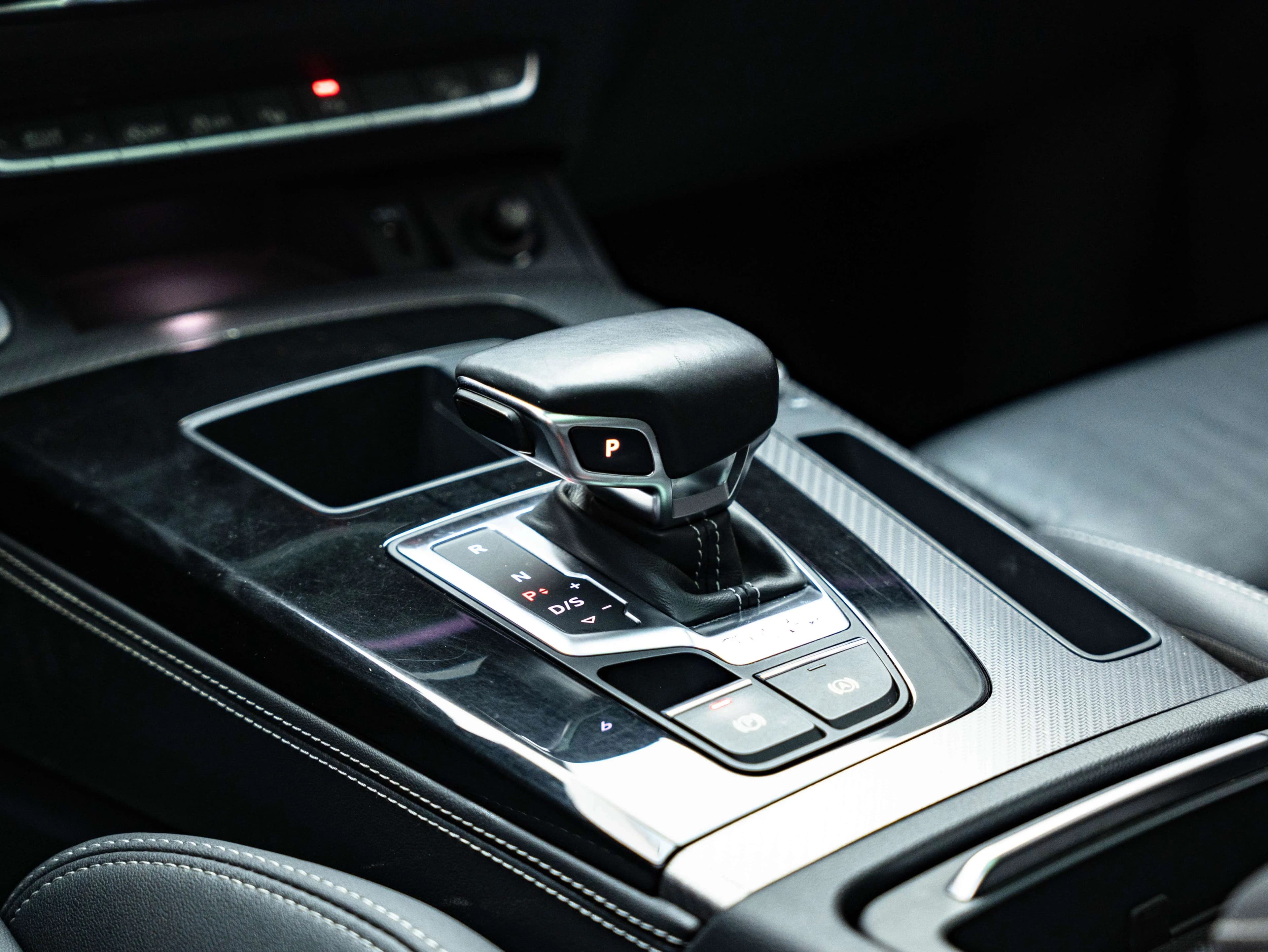 Audi Q5L 2021 г. 67102 км. — фото 17