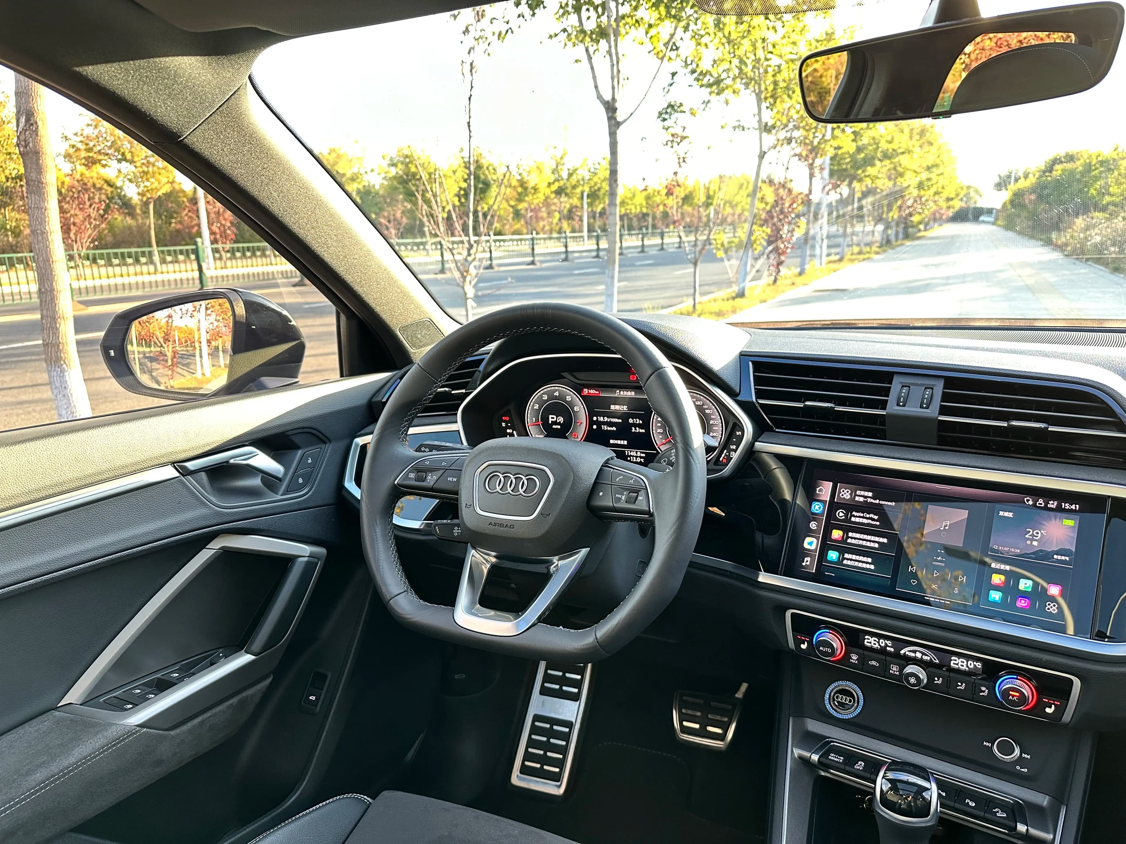Audi Q3 2023 г. 35205 км. — фото 13