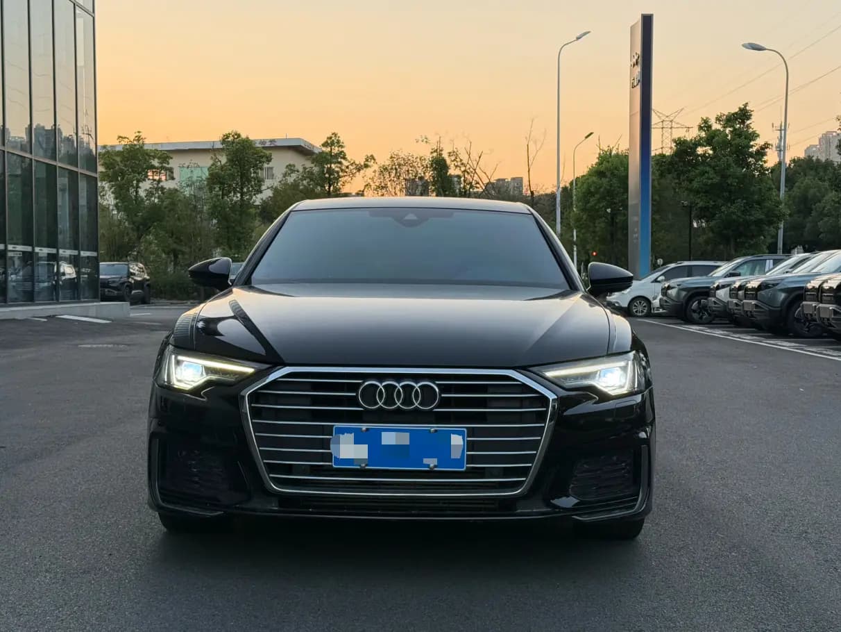Audi A6L 2022 г. 44003 км. — фото 2