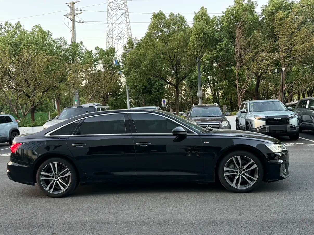 Audi A6L 2022 г. 44003 км. — фото 7