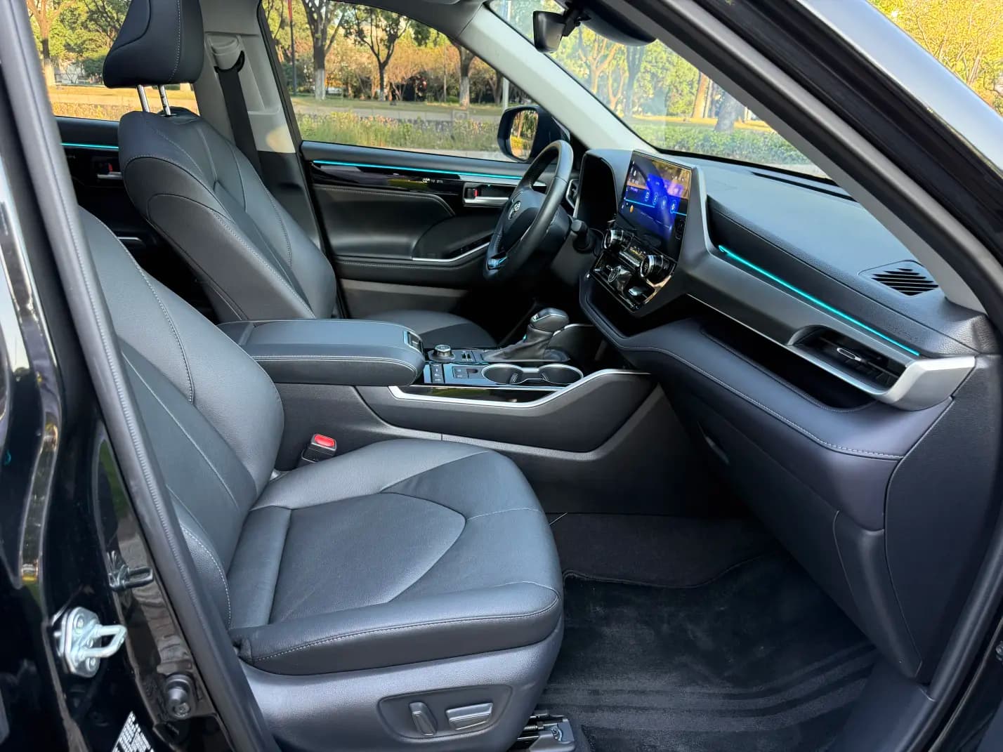 Toyota Highlander 2024 г. 10117 км. — фото 18