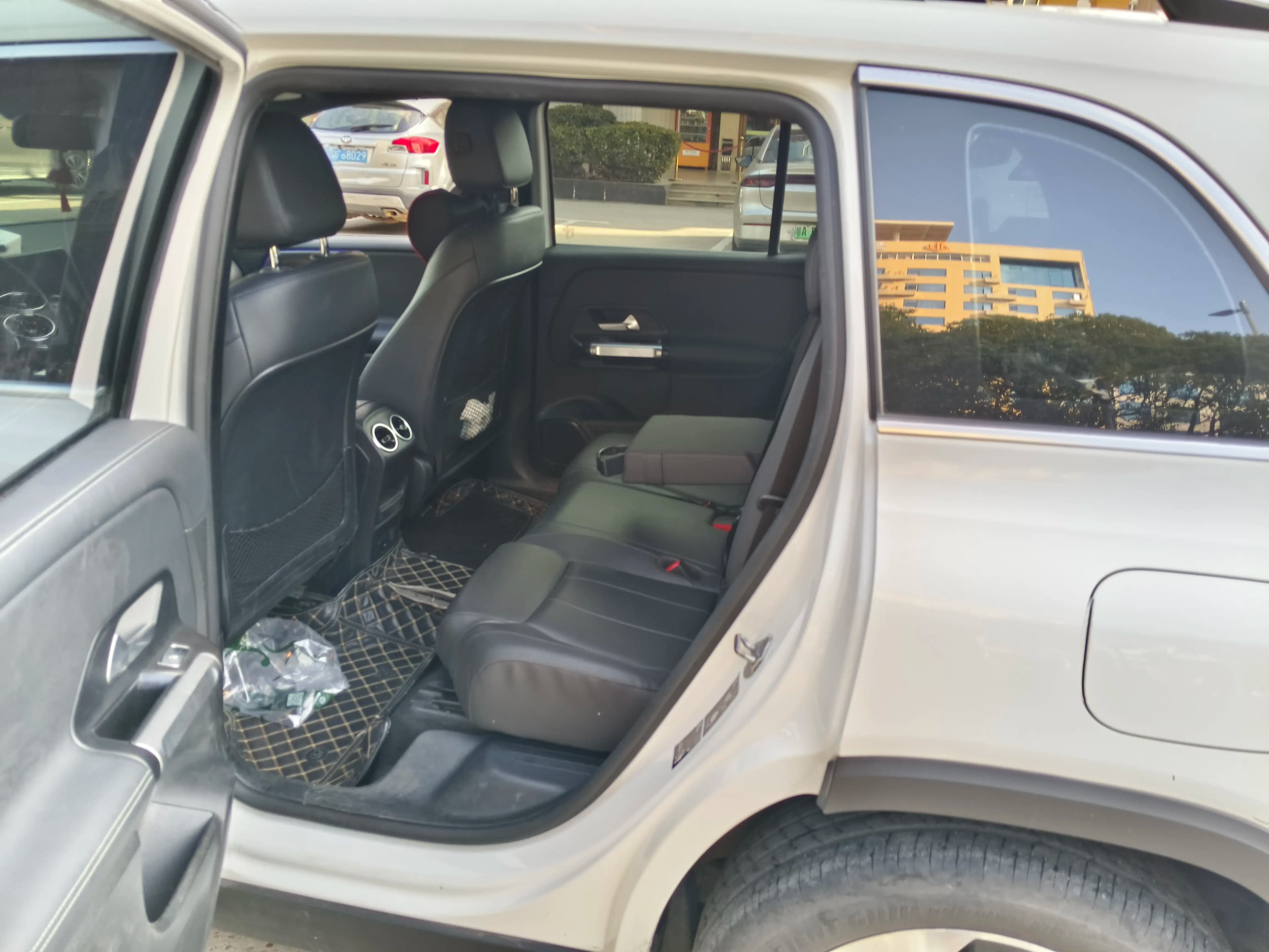 Mercedes-Benz GLB 2022 г. 54092 км. — фото 9