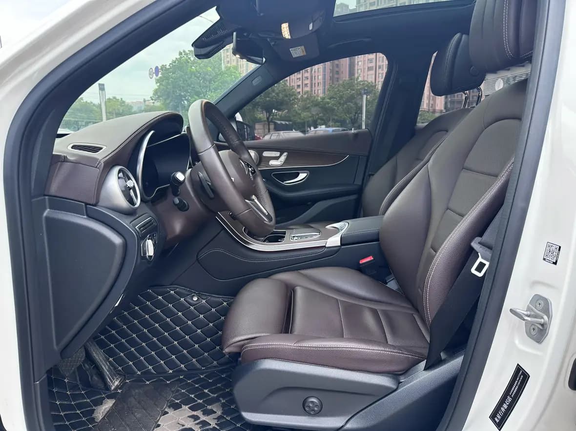 Mercedes-Benz GLC 2022 г. 42147 км. — фото 11
