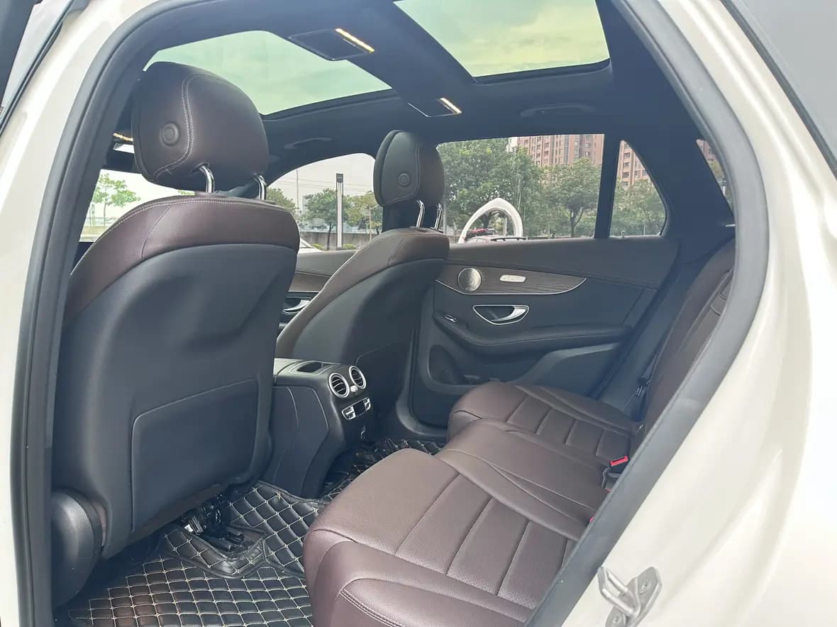 Mercedes-Benz GLC 2022 г. 42147 км. — фото 14
