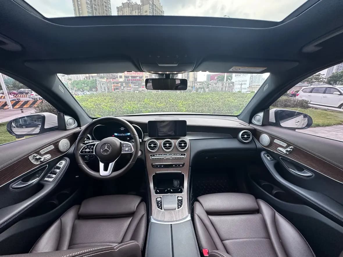 Mercedes-Benz GLC 2022 г. 42147 км. — фото 9
