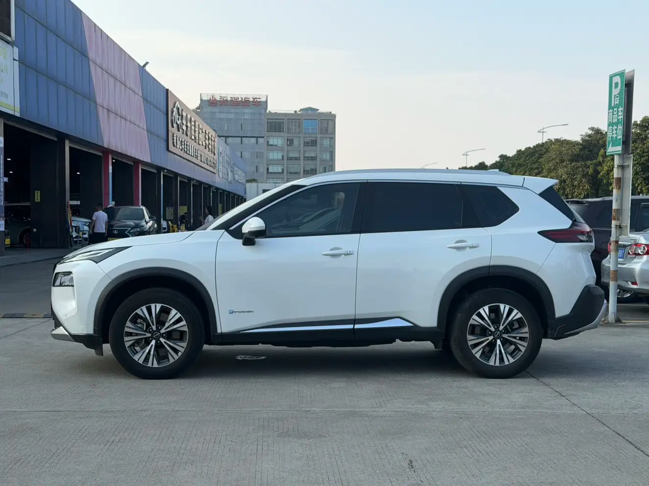 Nissan X-Trail 2023 г. 28523 км. — фото 4