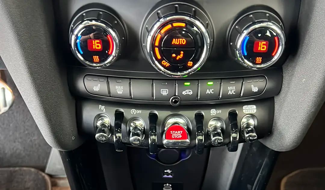 MINI JCW 2023 г. 30800 км. — фото 14